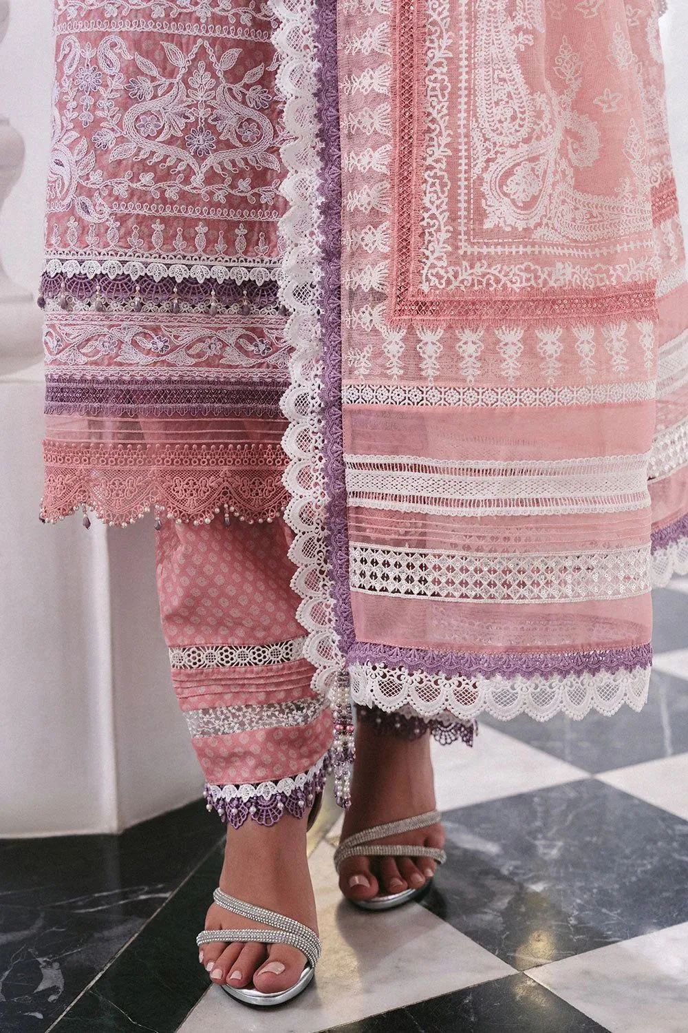 SOBIA NAZIR LUXURY LAWN