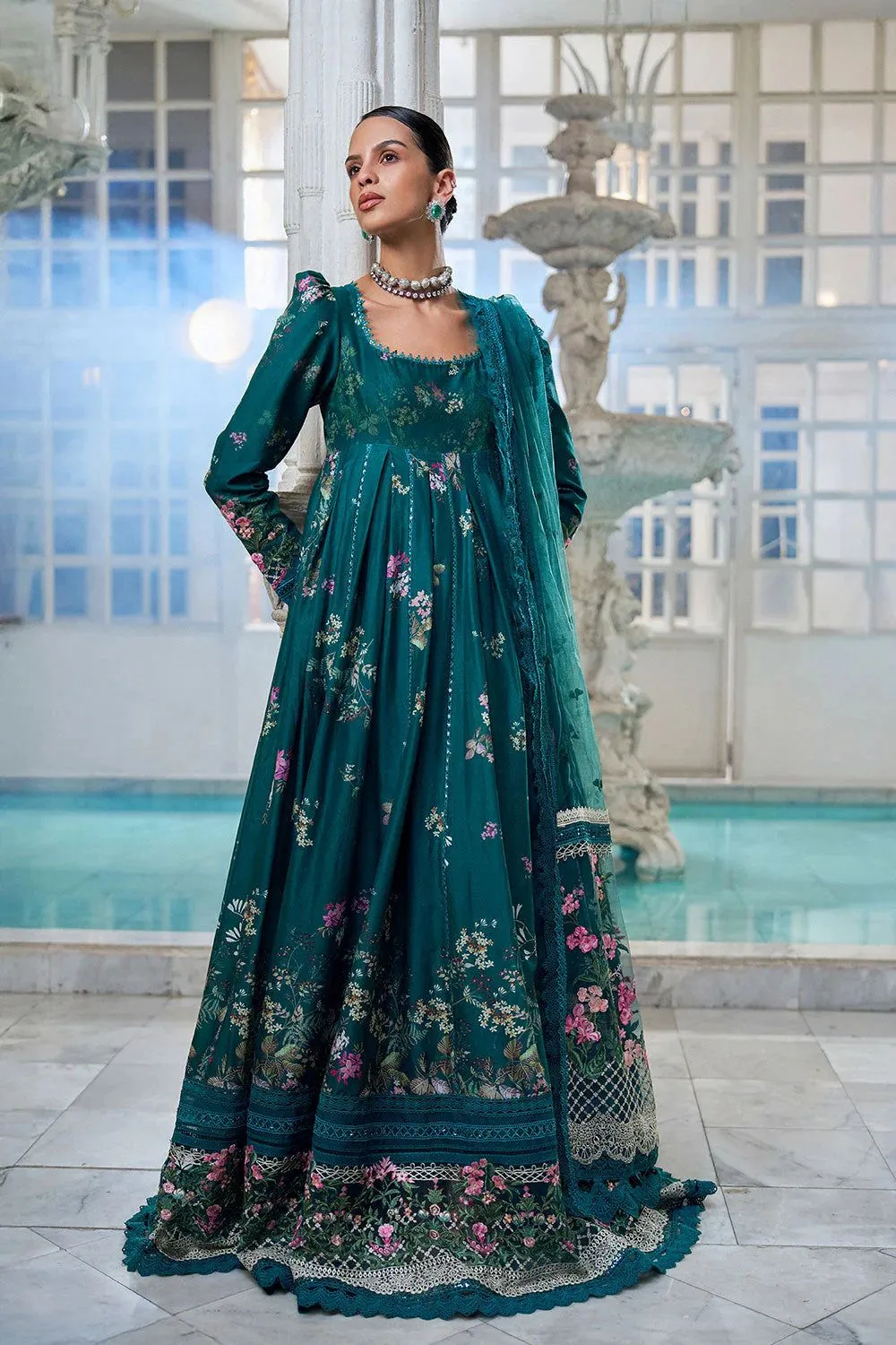 SOBIA NAZIR LUXURY LAWN