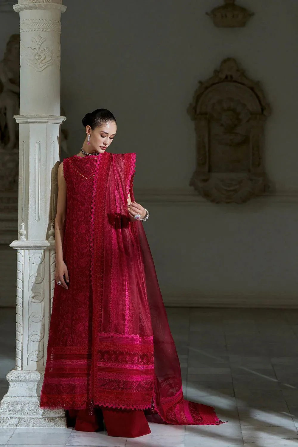 SOBIA NAZIR LUXURY LAWN