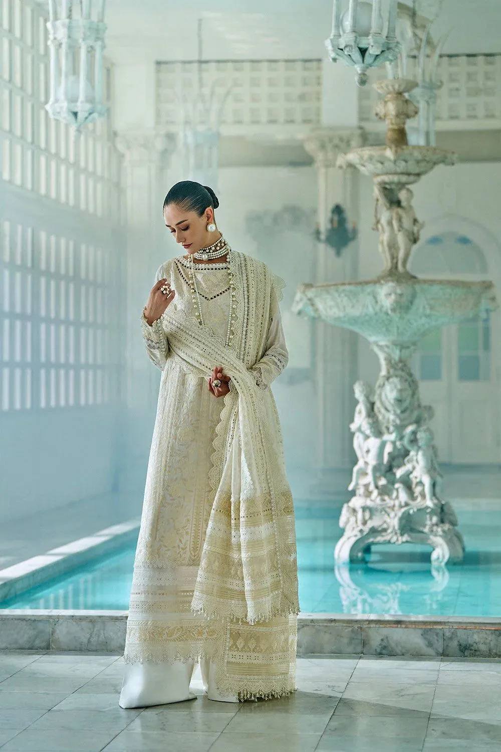 SOBIA NAZIR LUXURY LAWN
