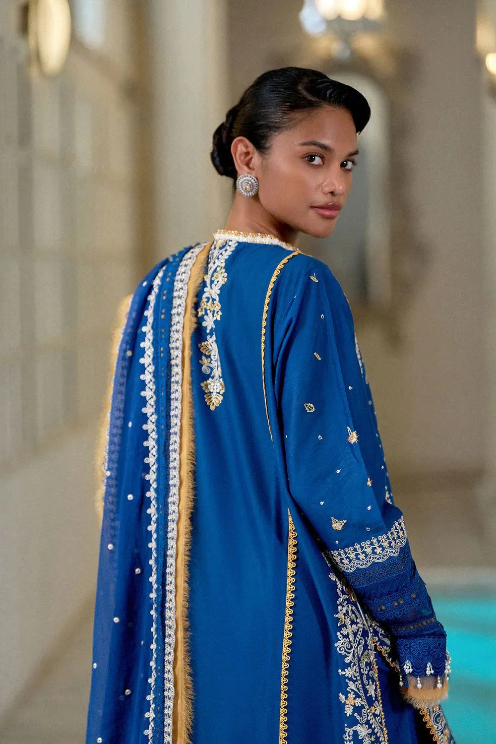 SOBIA NAZIR LUXURY LAWN