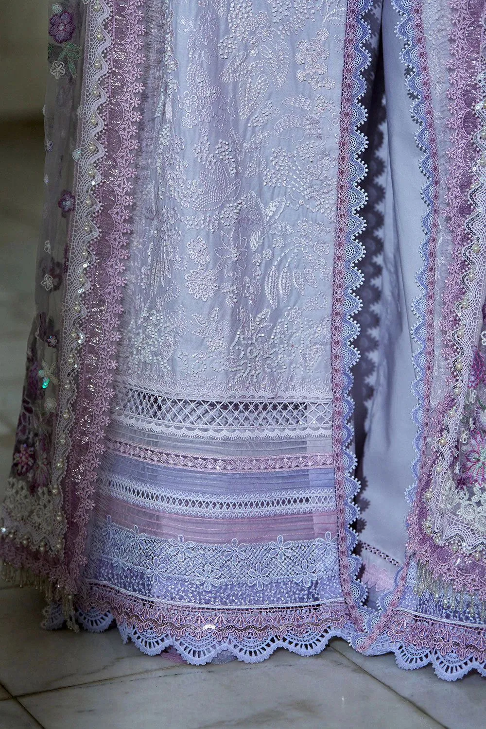 SOBIA NAZIR LUXURY LAWN