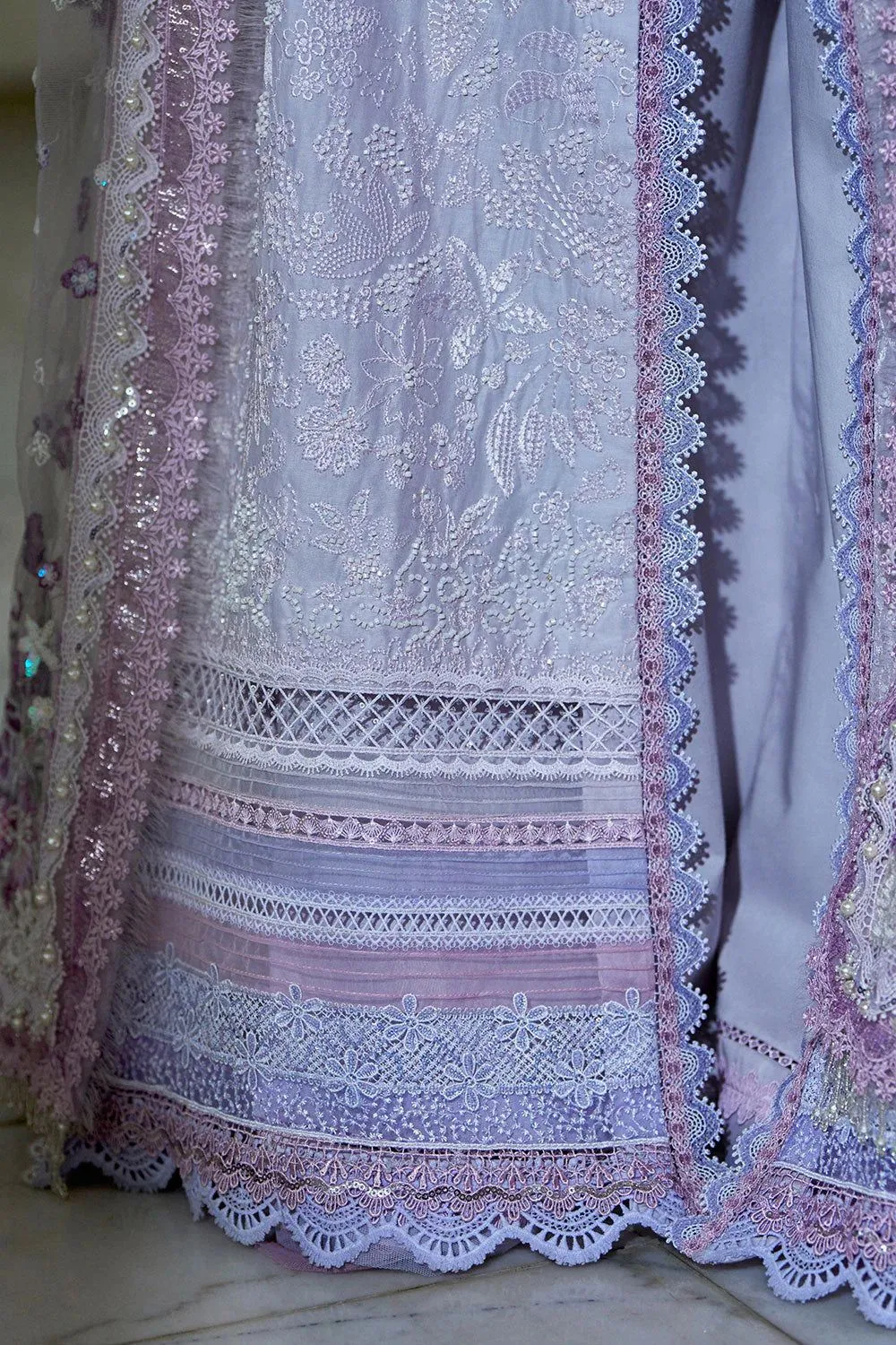 SOBIA NAZIR LUXURY LAWN