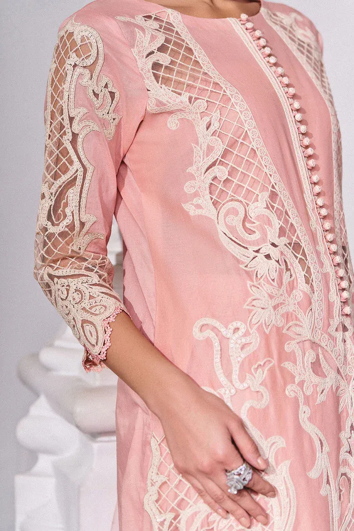 SOBIA NAZIR LUXURY LAWN