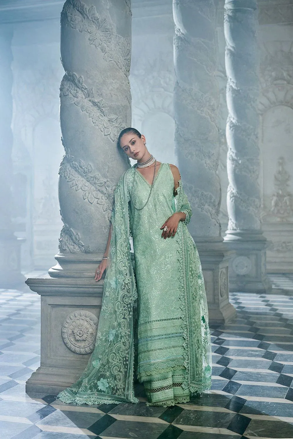 SOBIA NAZIR LUXURY LAWN