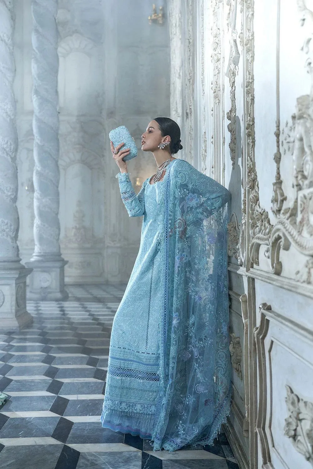 SOBIA NAZIR LUXURY LAWN