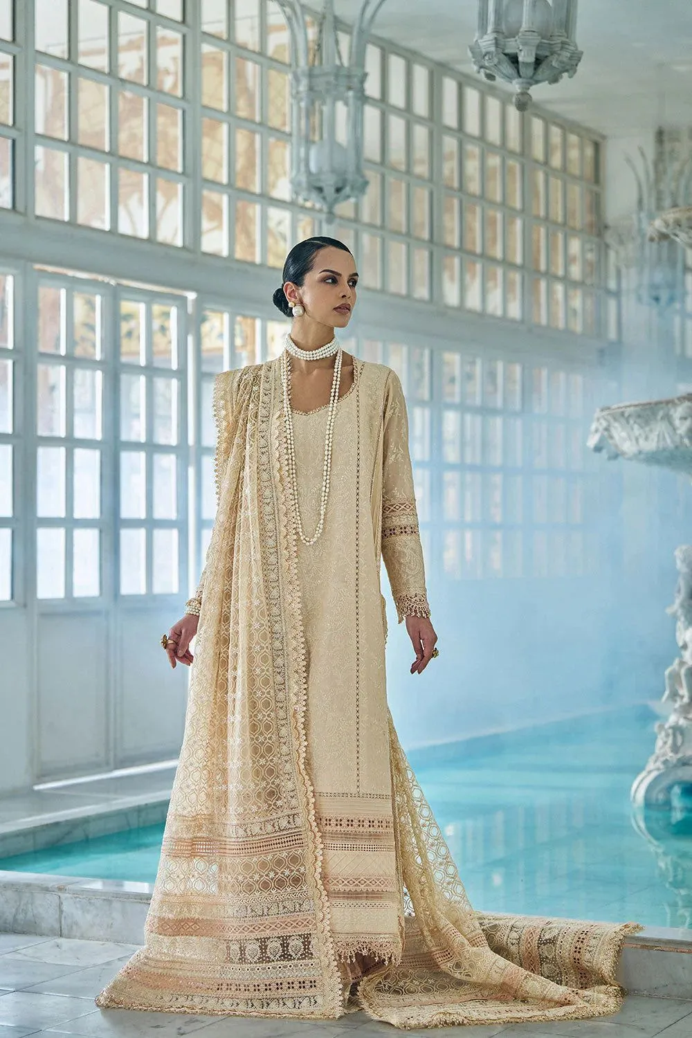 SOBIA NAZIR LUXURY LAWN