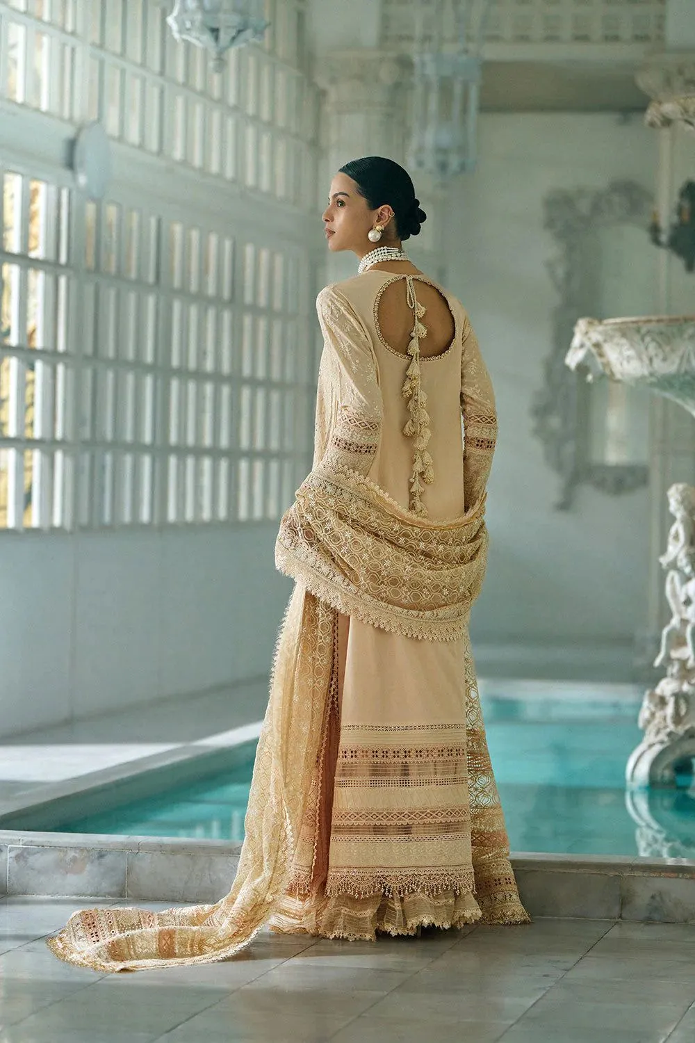 SOBIA NAZIR LUXURY LAWN