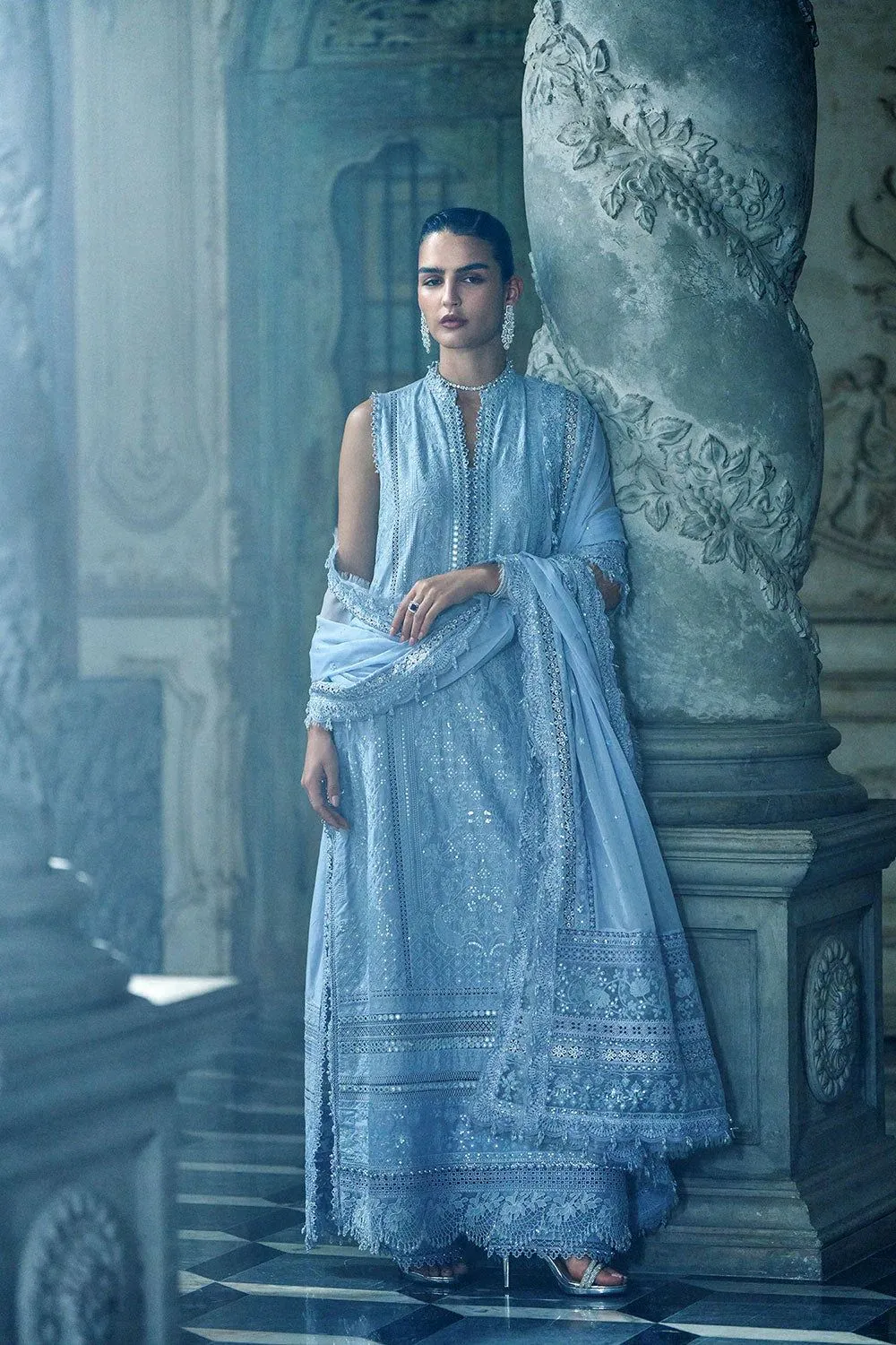 SOBIA NAZIR LUXURY LAWN