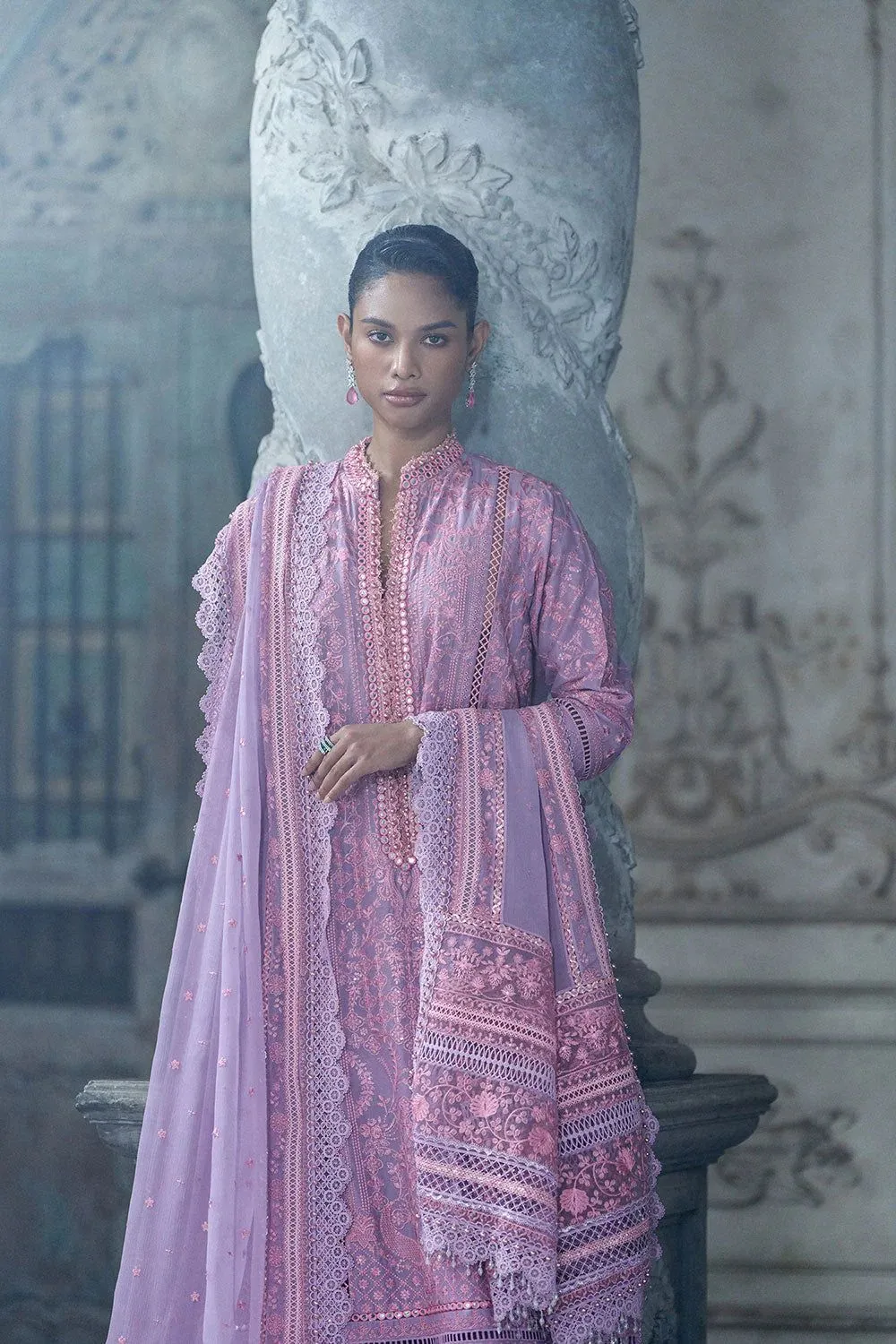 SOBIA NAZIR LUXURY LAWN