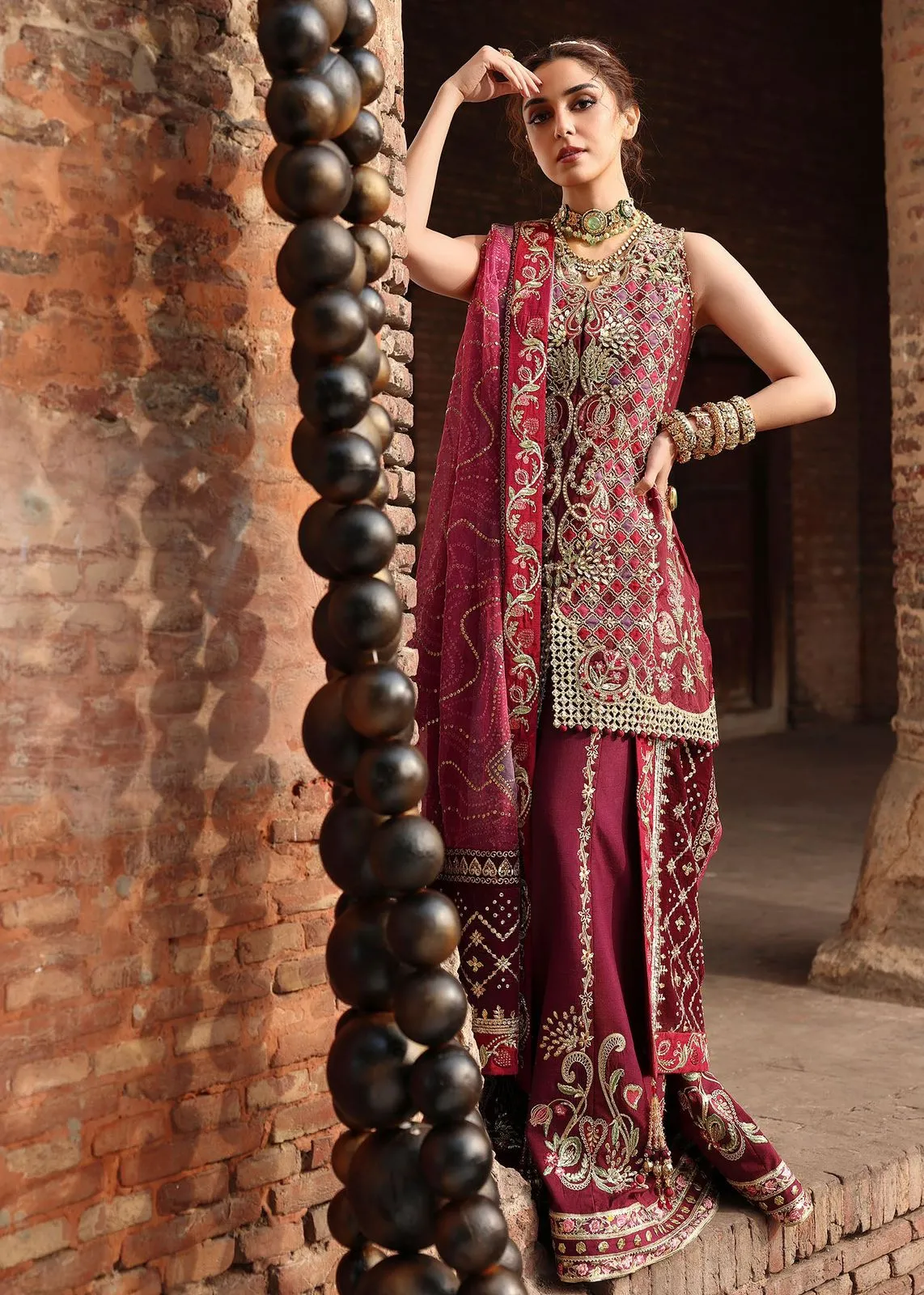 CRIMSON JHILMIL-WEDDING