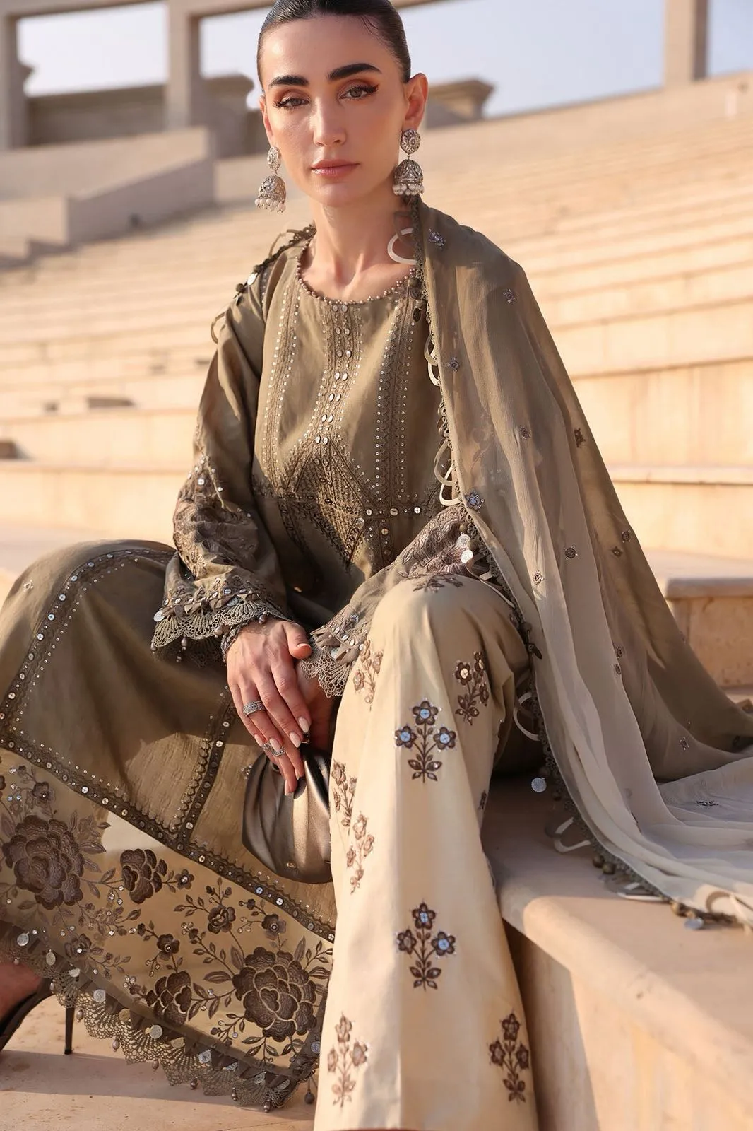 MARIA B LUXURY LAWN