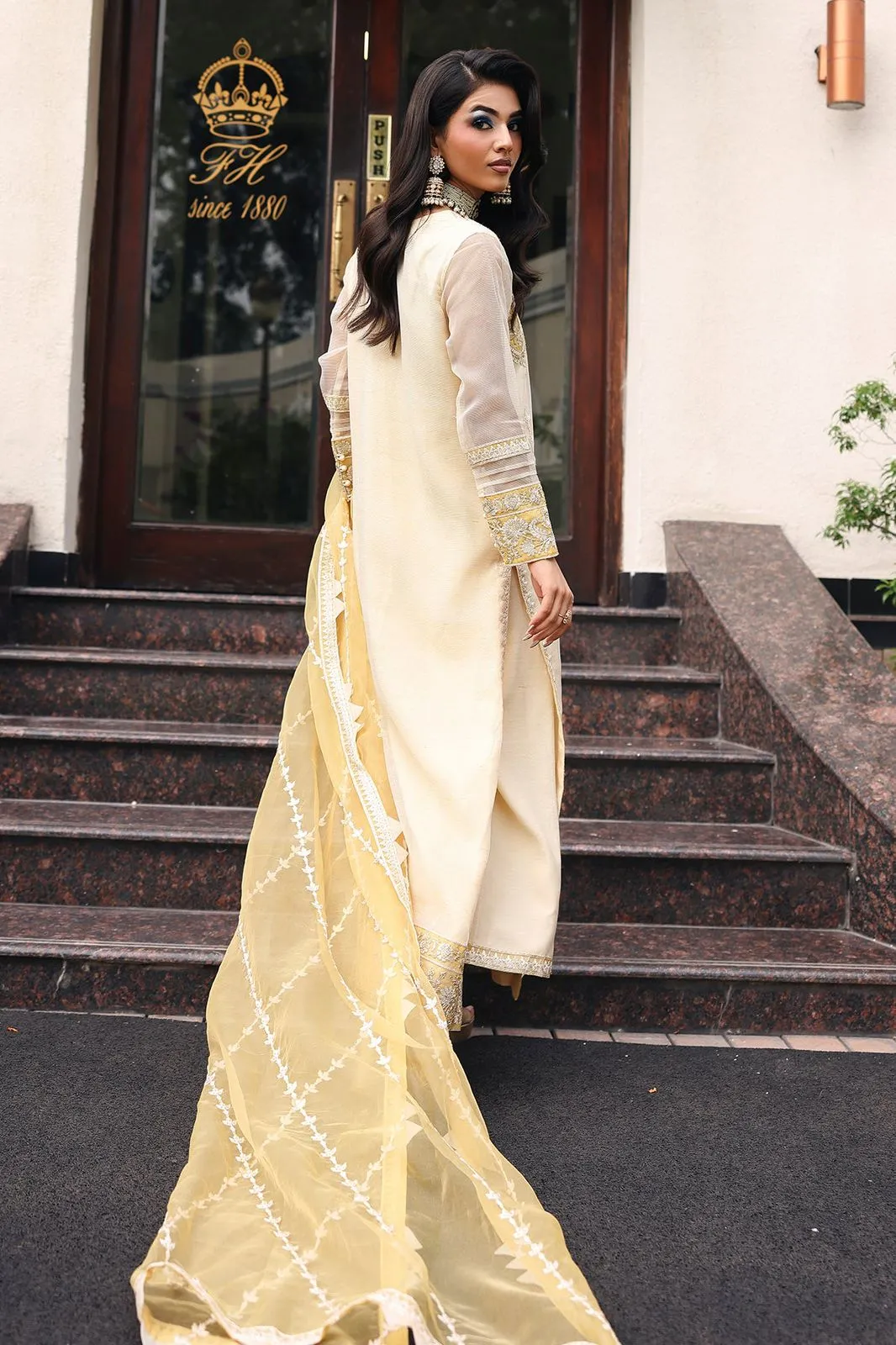 CHARIZMA RTW