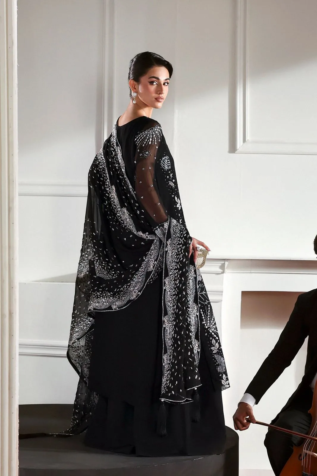 VANYA RTW