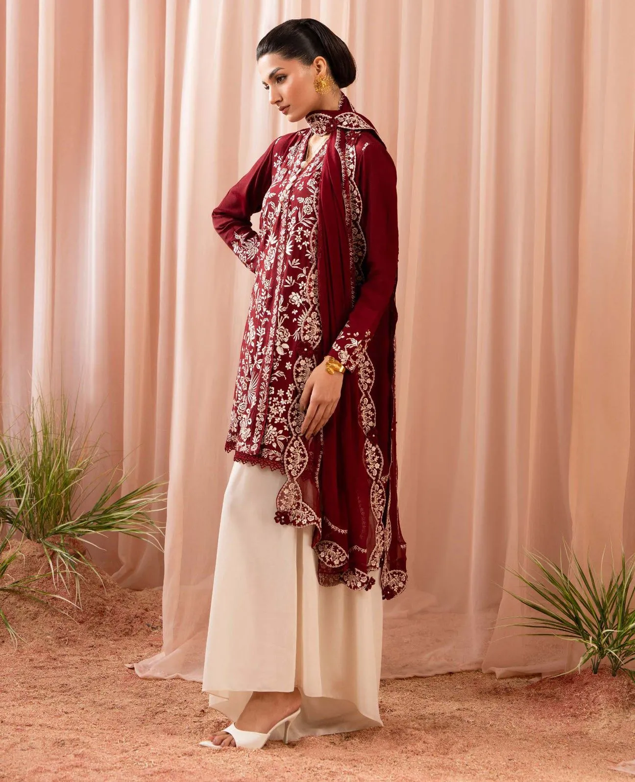 REPUBLIC WOMENSWEAR PREMIUM PRET