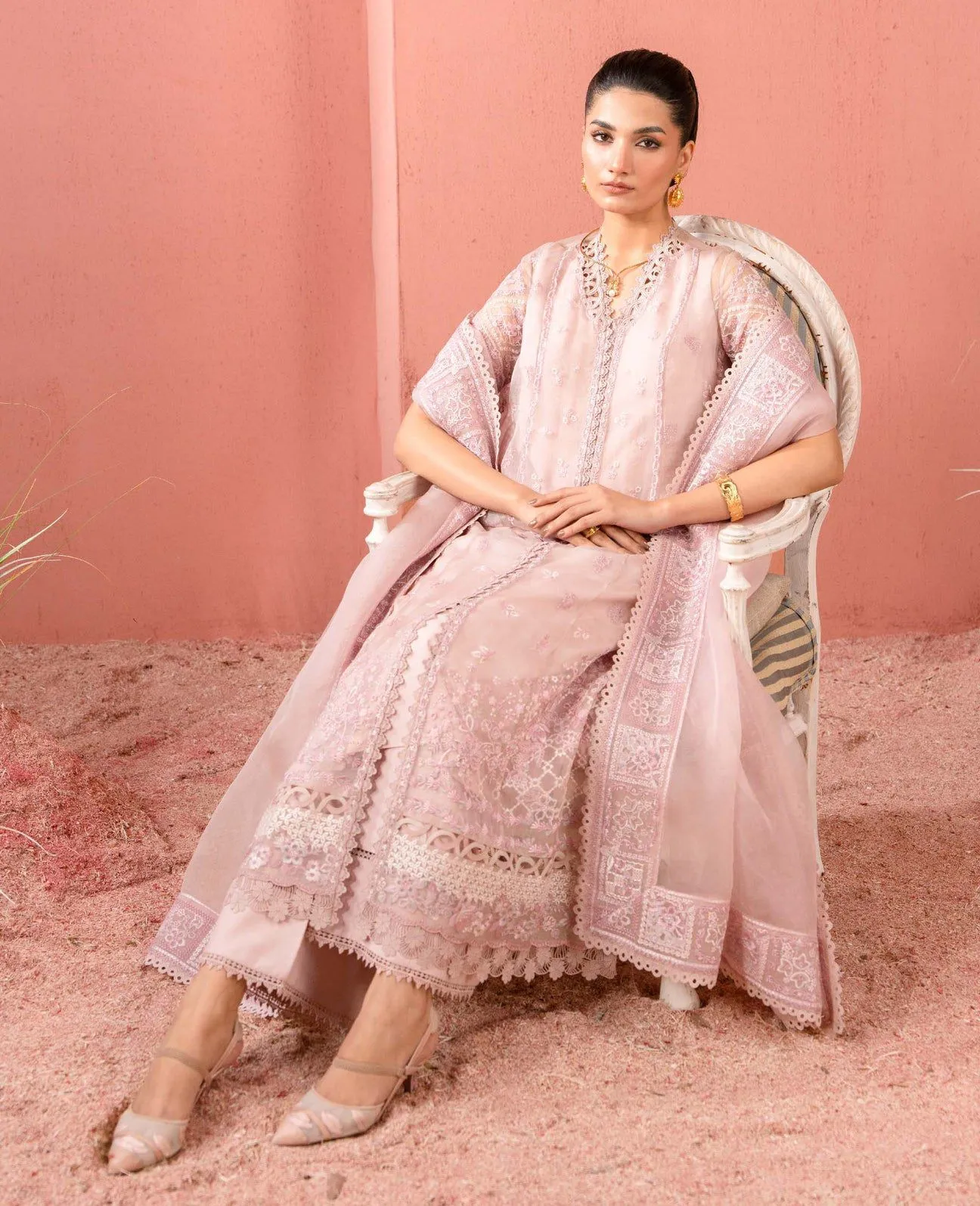REPUBLIC WOMENSWEAR PREMIUM PRET