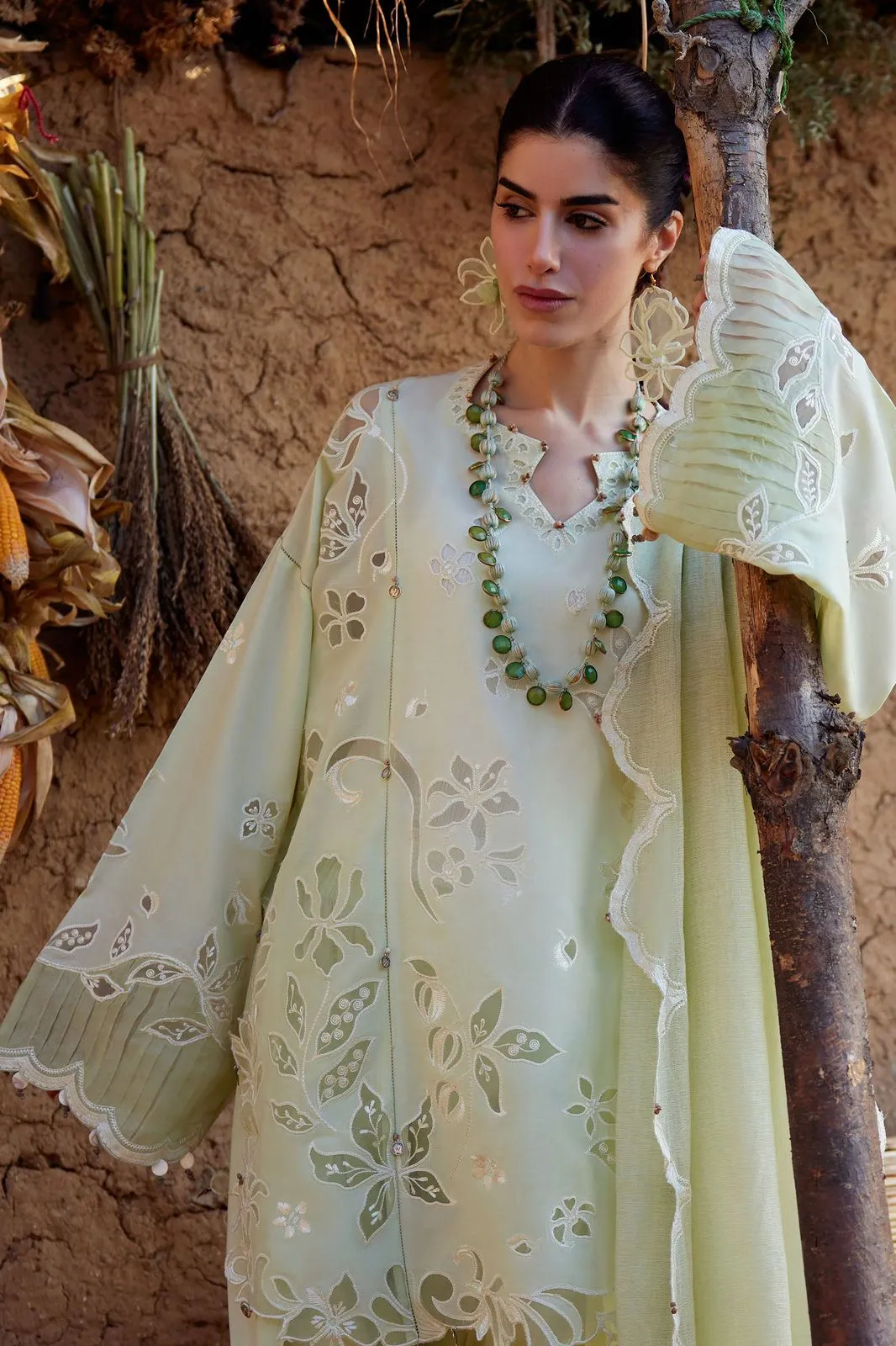 ZAHA Meili Unstitched