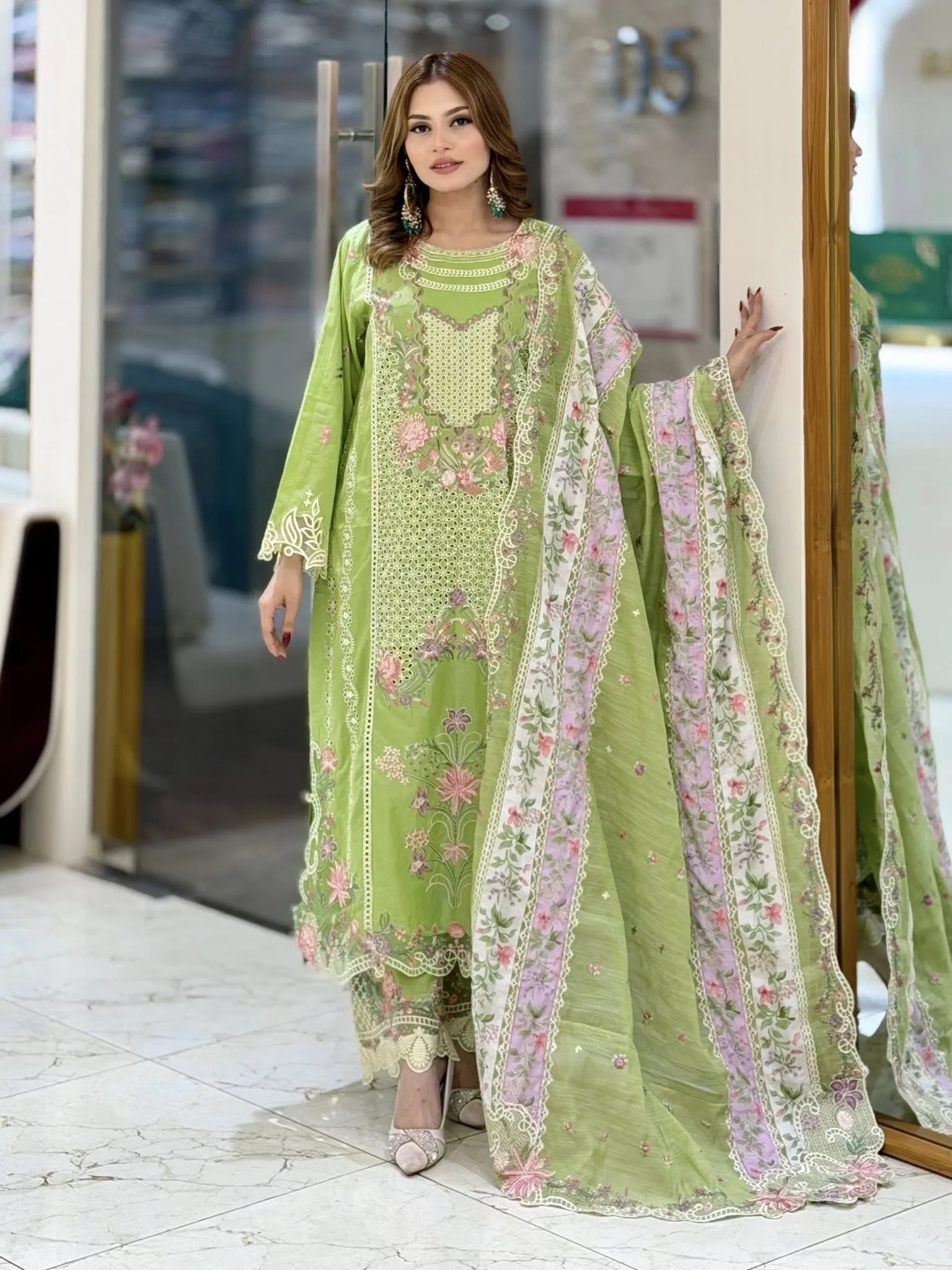 BIN ILYAS Mashriq La-Donna stitched