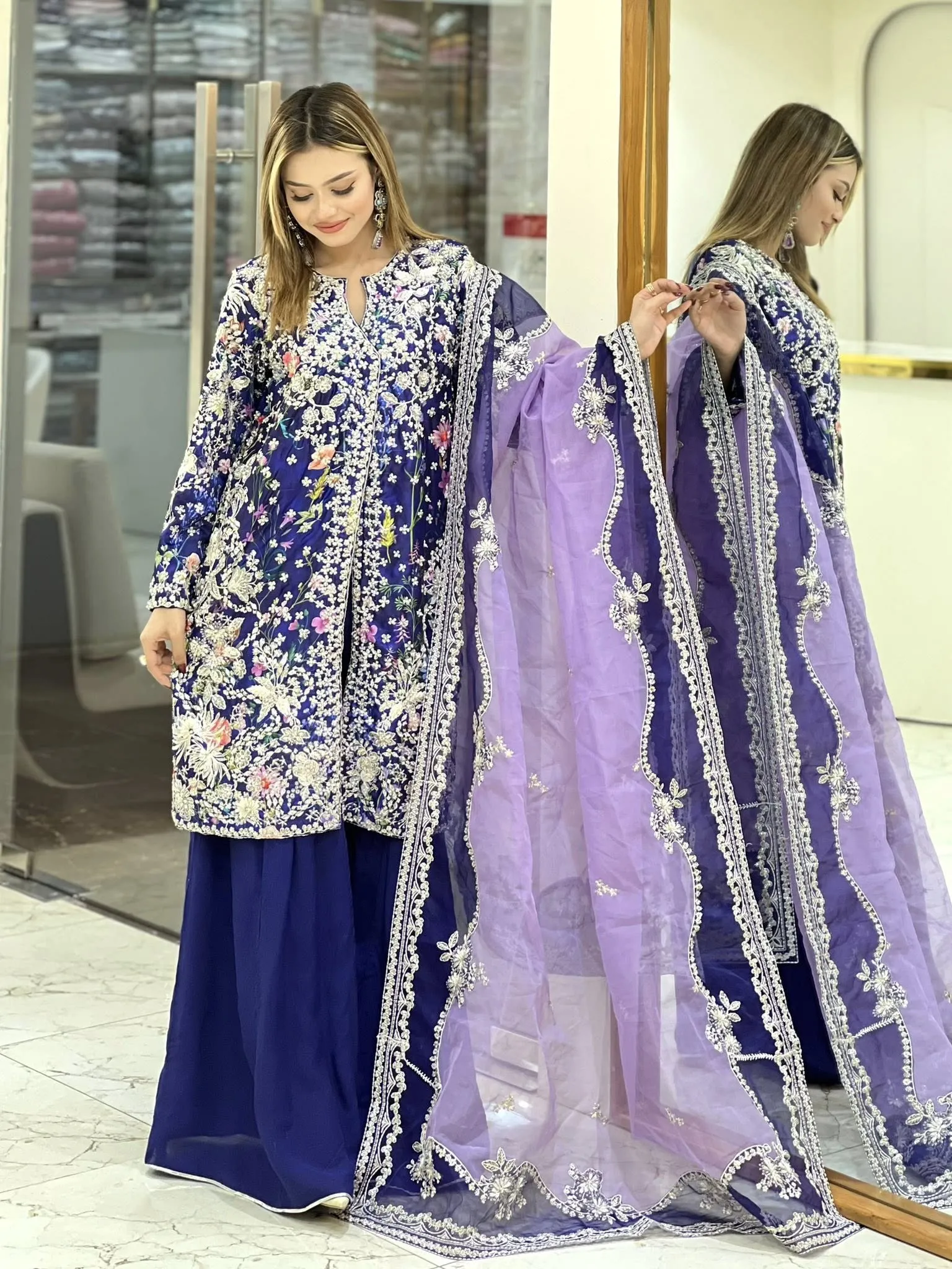 SORAYA La-Donna stitched