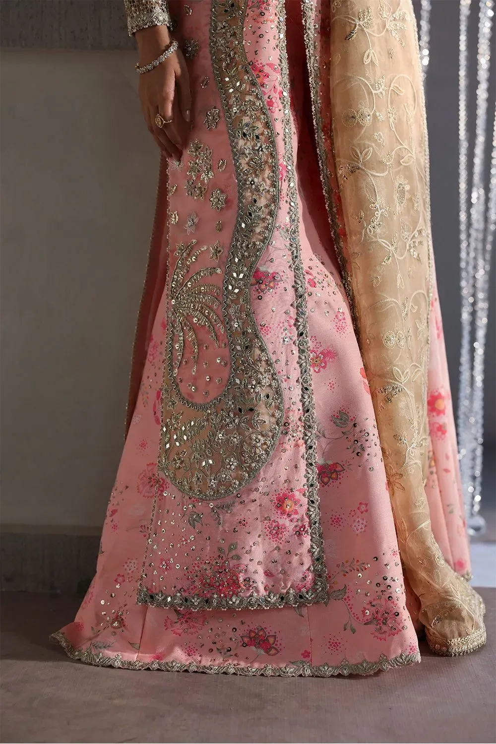 SORAYA La-Donna stitched