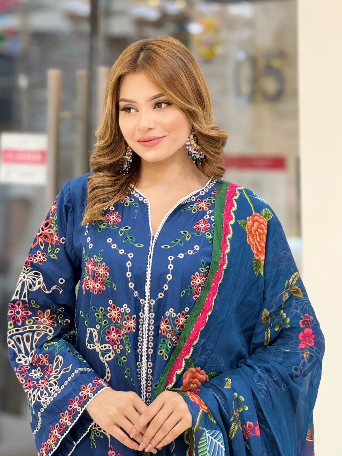 JUGNU la donna stitch