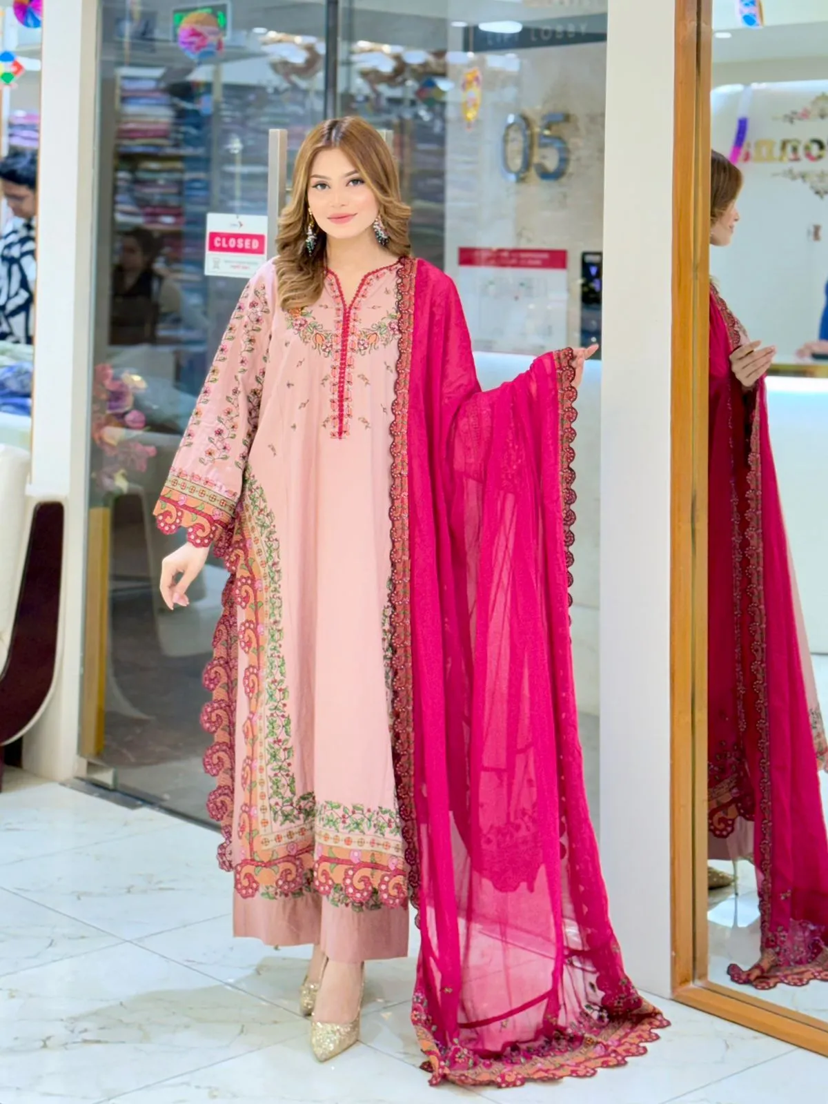 JUGNU la donna stitch