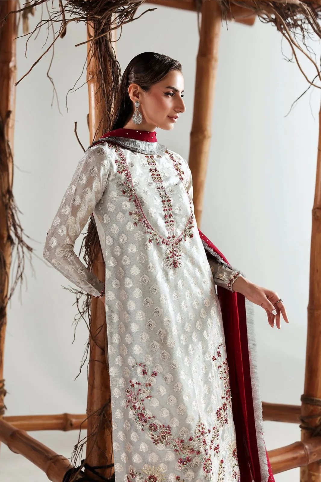 VANYA RTW