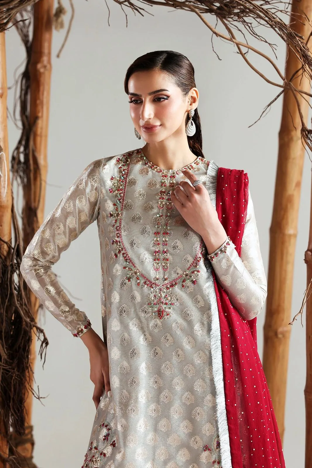 VANYA RTW