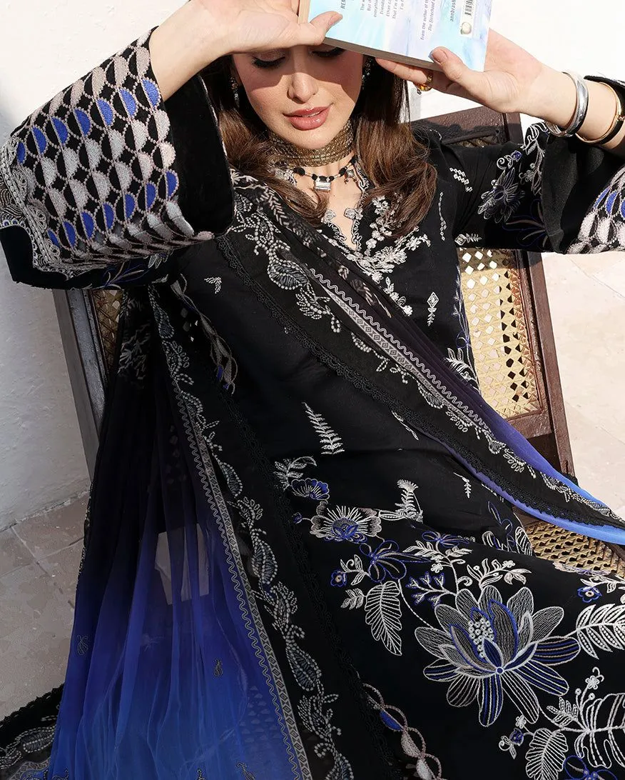 ROHEENAZ FLORAL