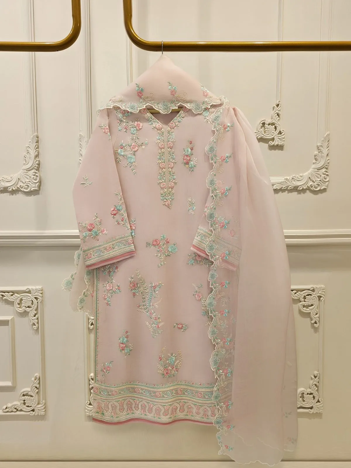 AGHA NOOR RTW