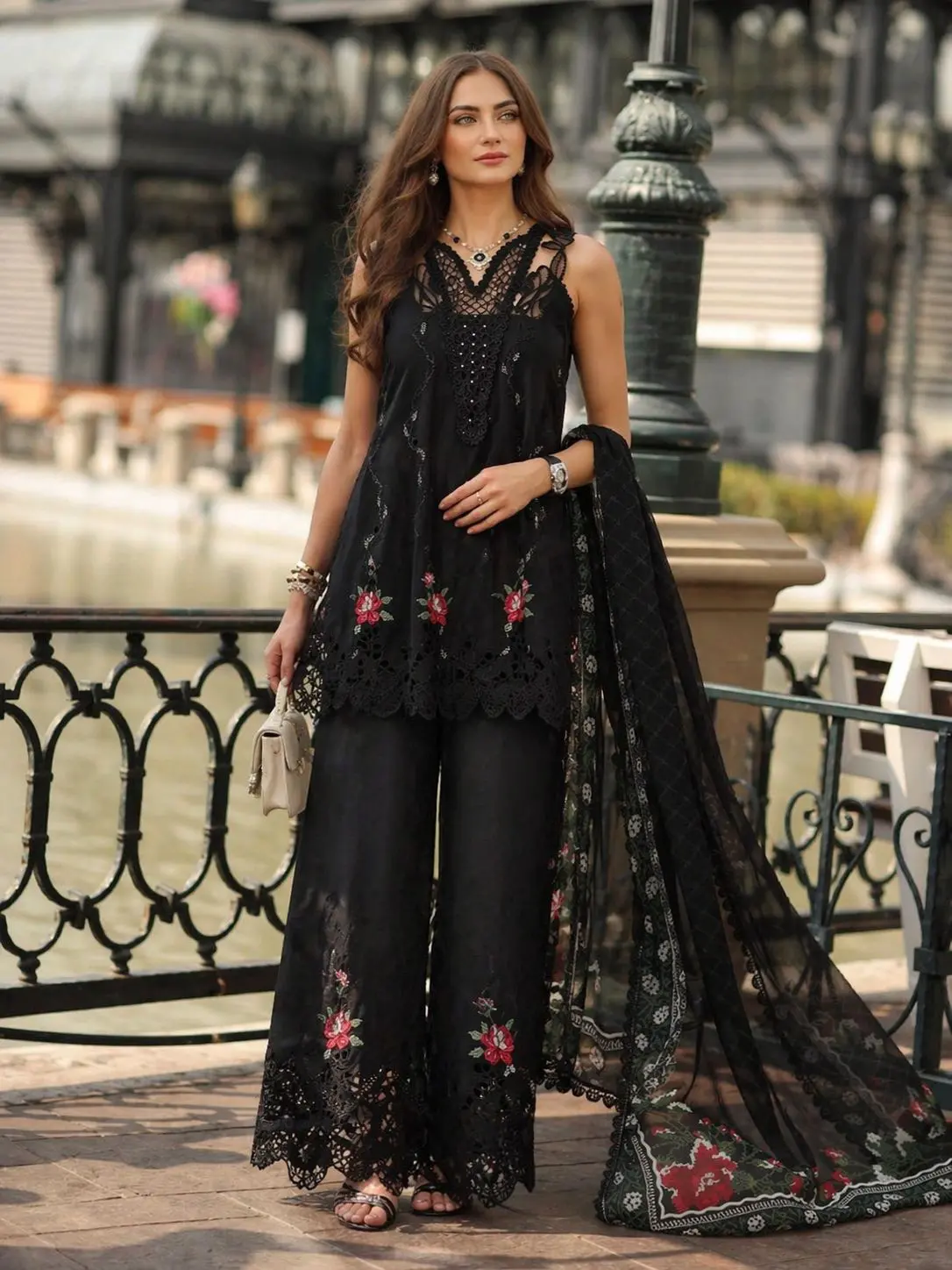 Noor By Saadia Asad