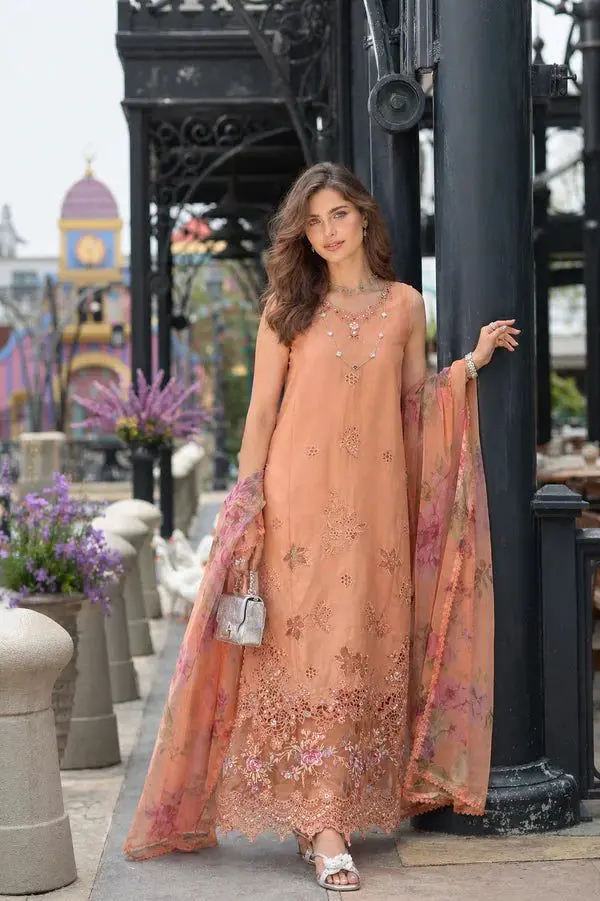 Noor By Saadia Asad