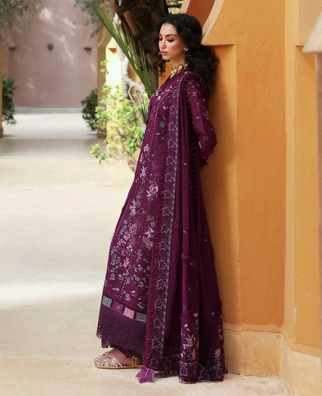 REPUBLIC WOMENSWEAR Embroidery Pret