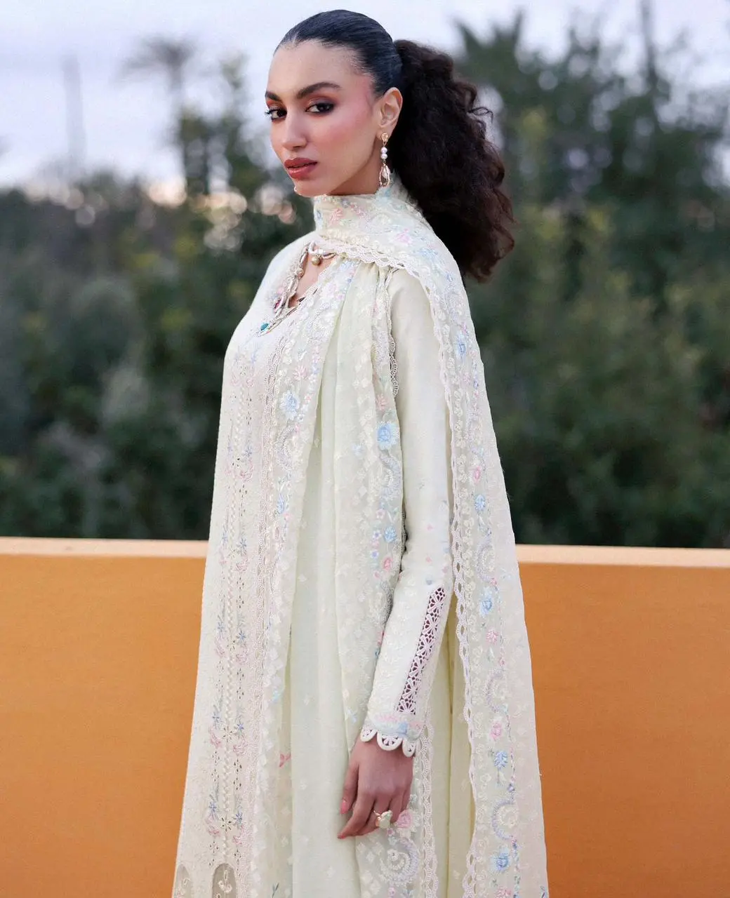 REPUBLIC WOMENSWEAR Embroidery Pret