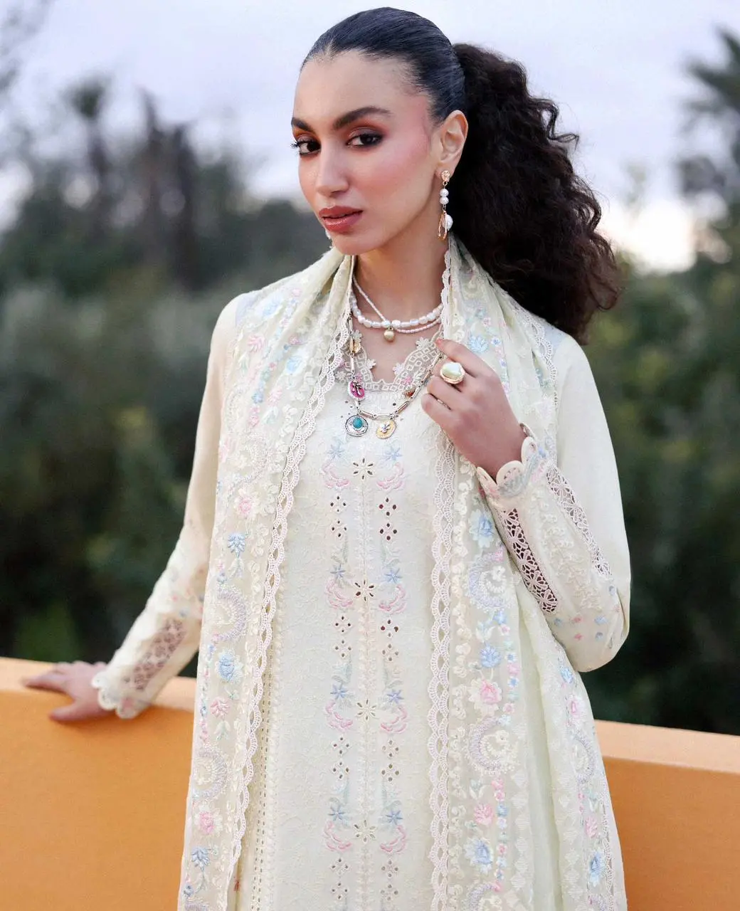 REPUBLIC WOMENSWEAR Embroidery Pret