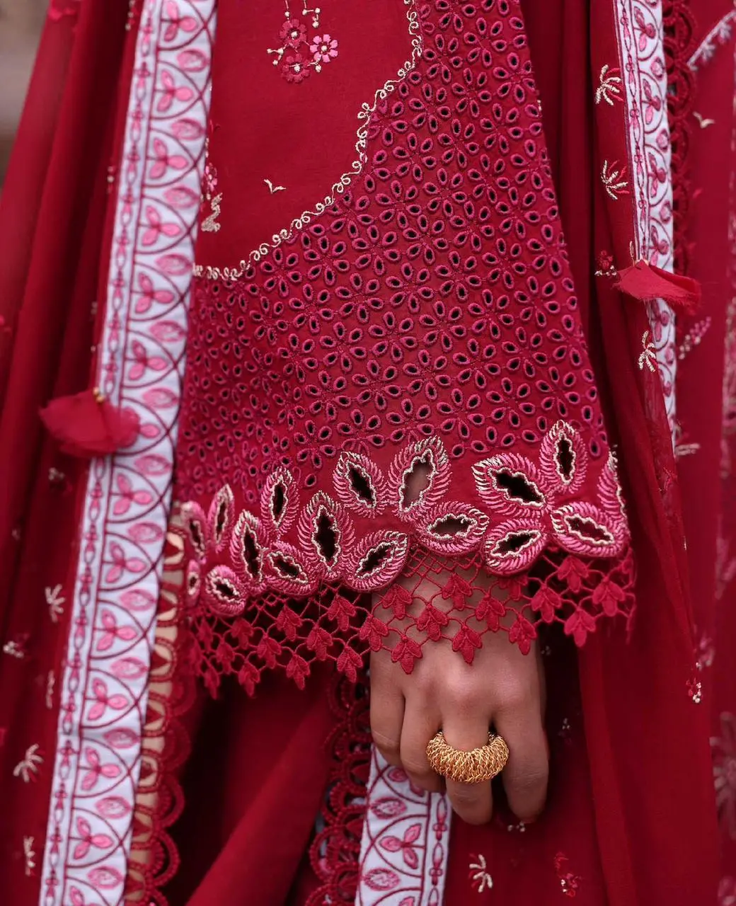 REPUBLIC WOMENSWEAR Embroidery Pret