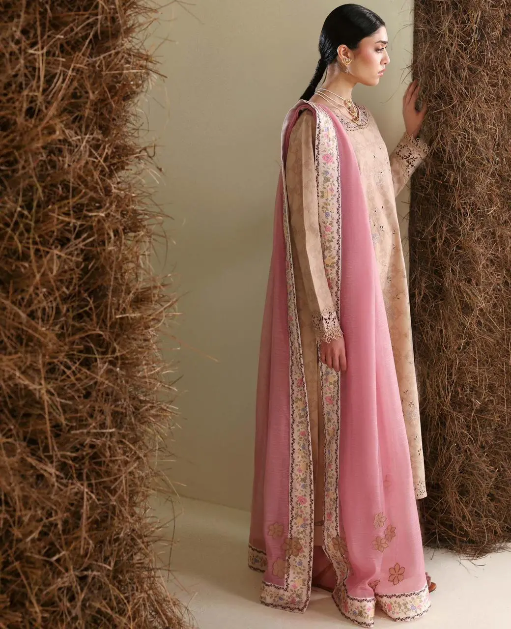 REPUBLIC WOMENSWEAR Embroidery Pret