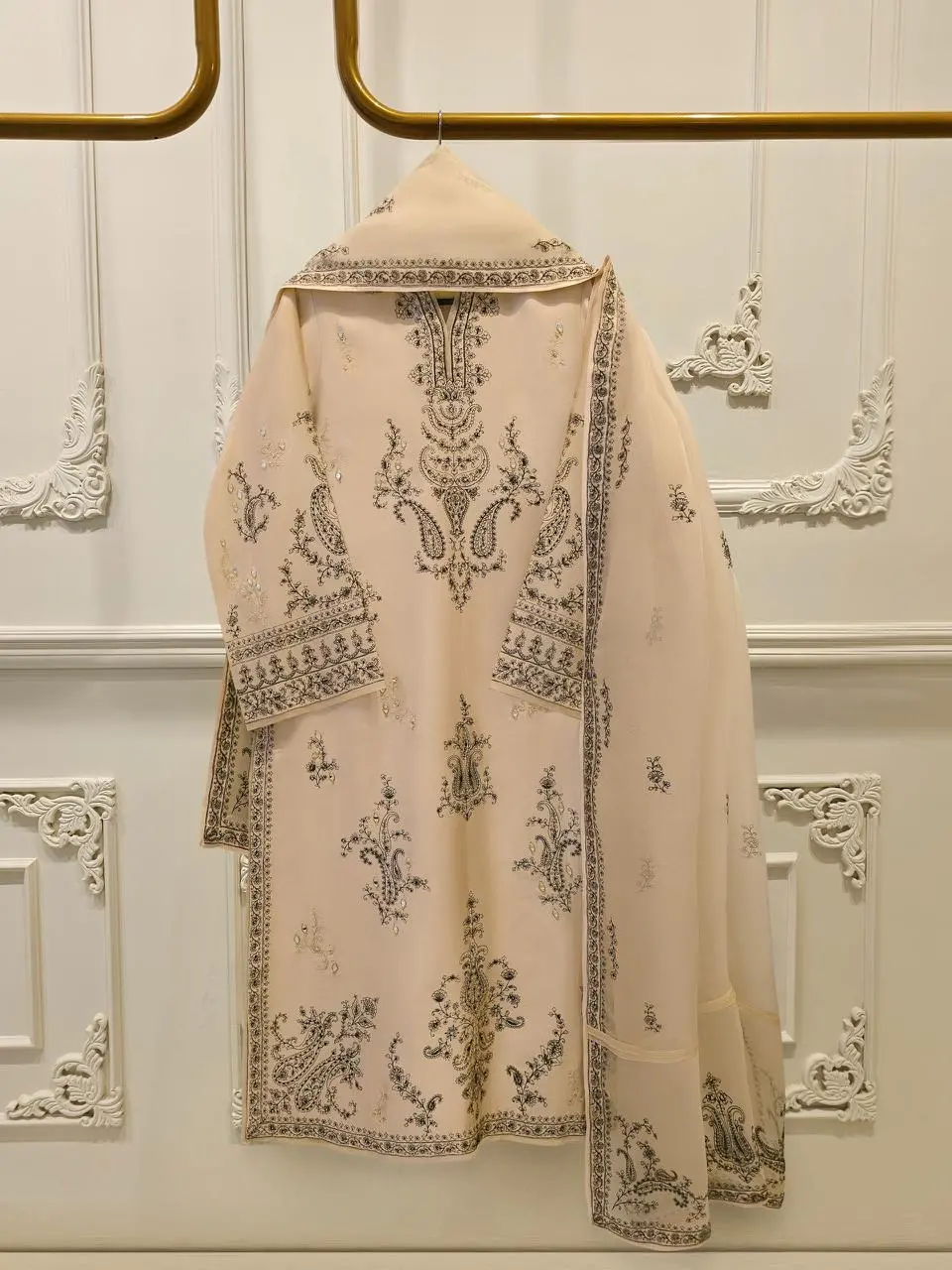 AGHA NOOR RTW