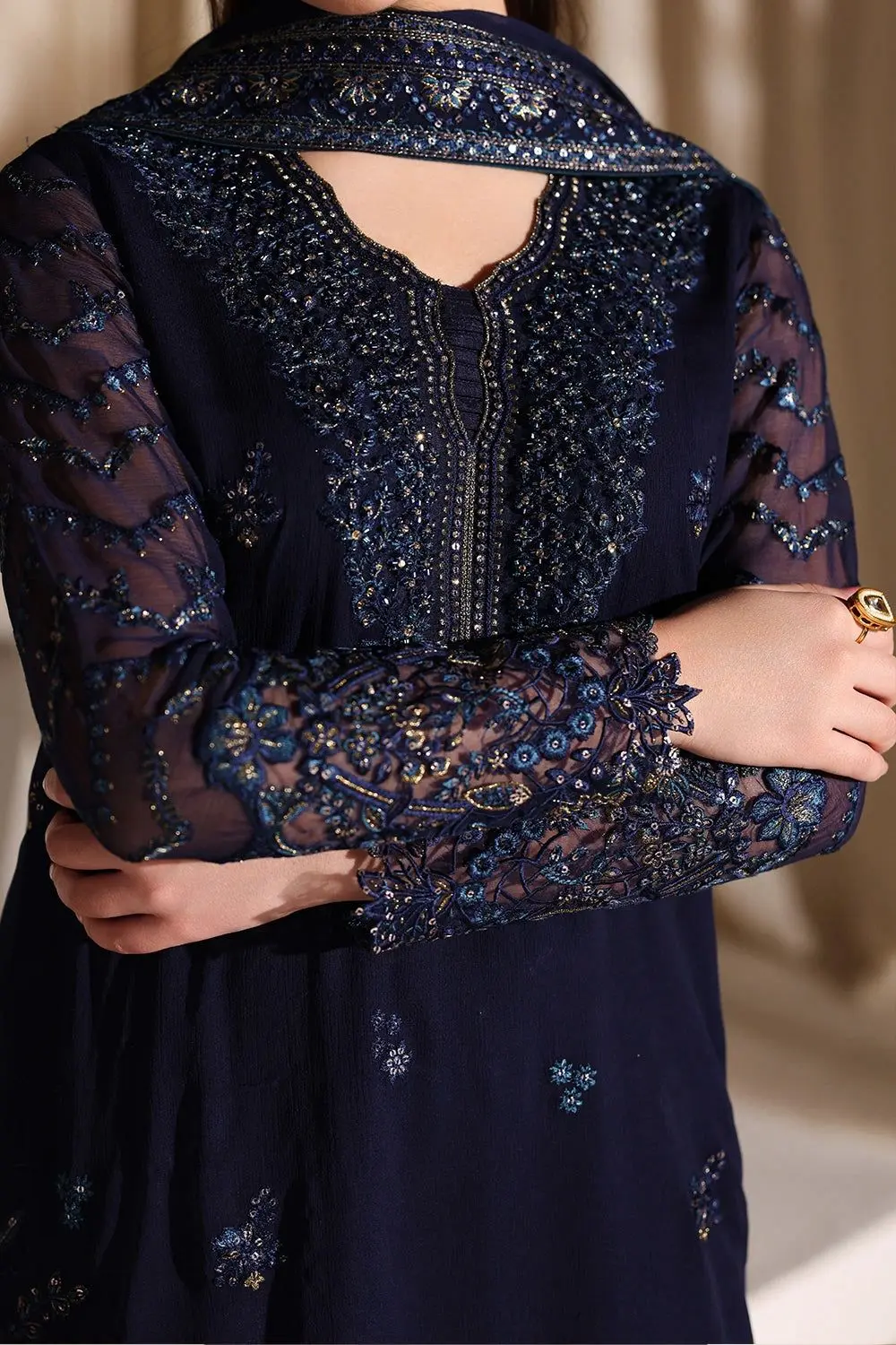 AZURE LUXE