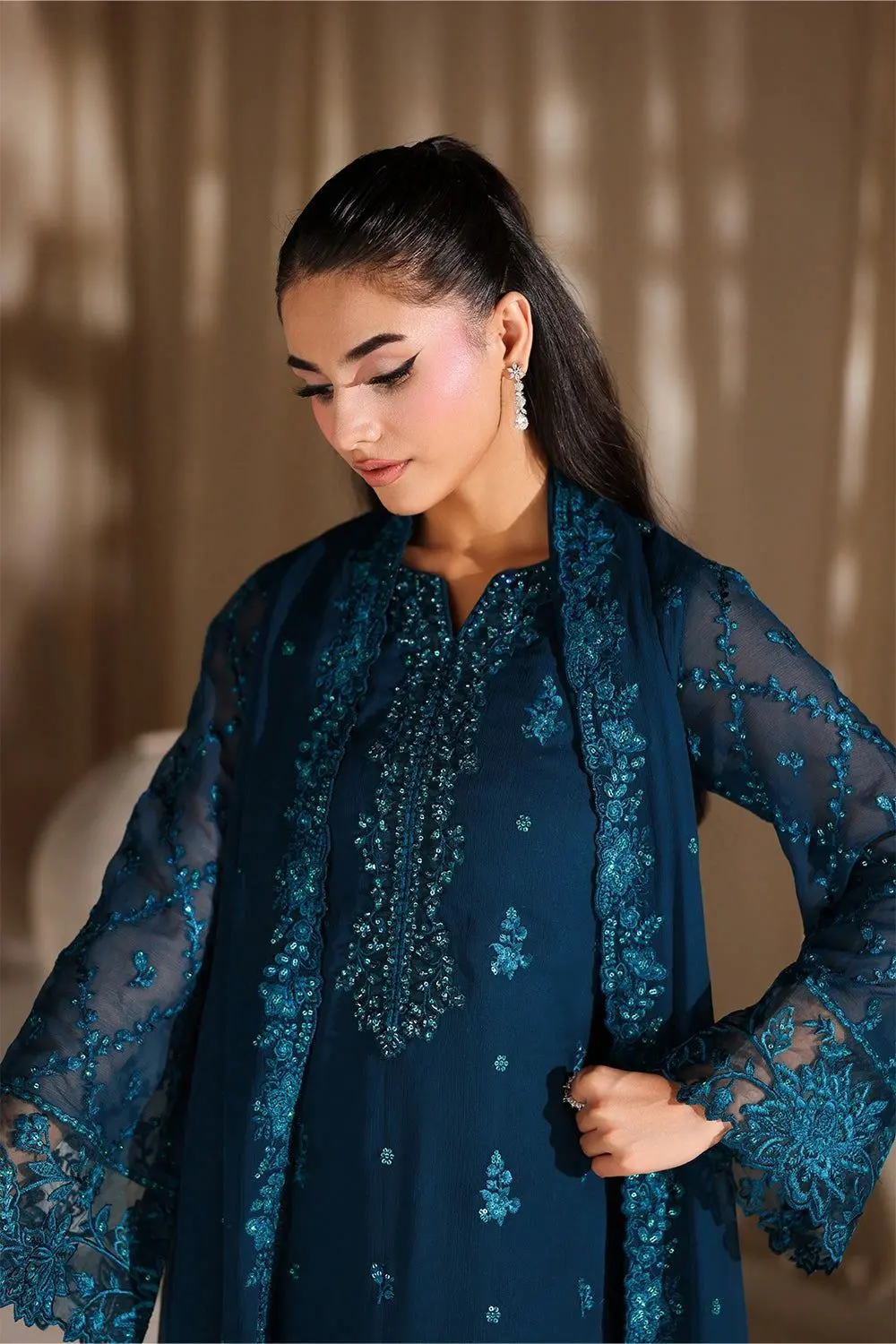 AZURE LUXE