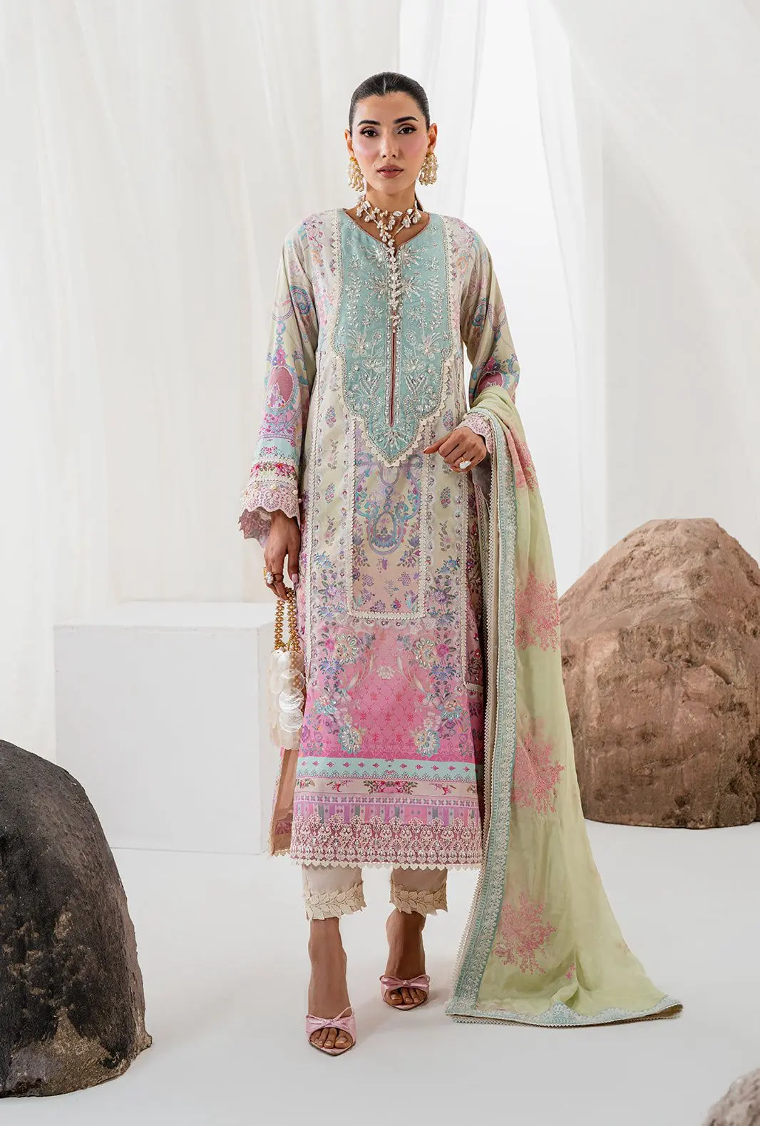 AJR LUXE 26 RTW
