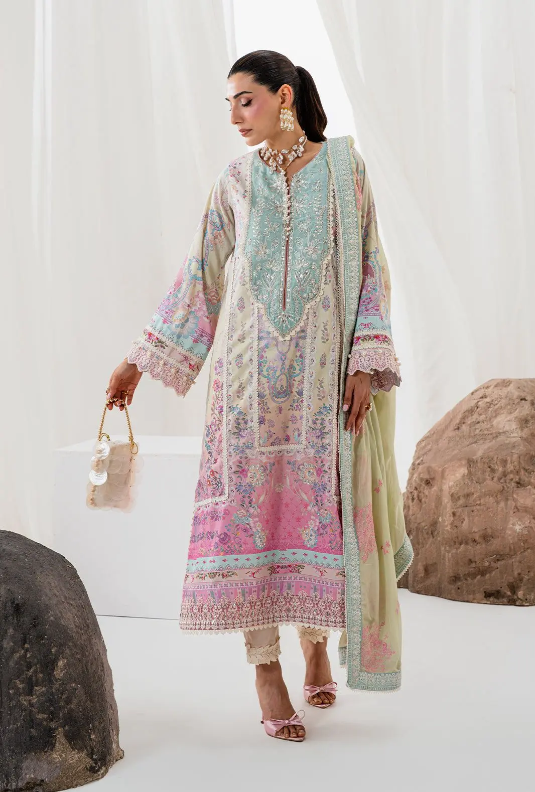 AJR LUXE 26 RTW