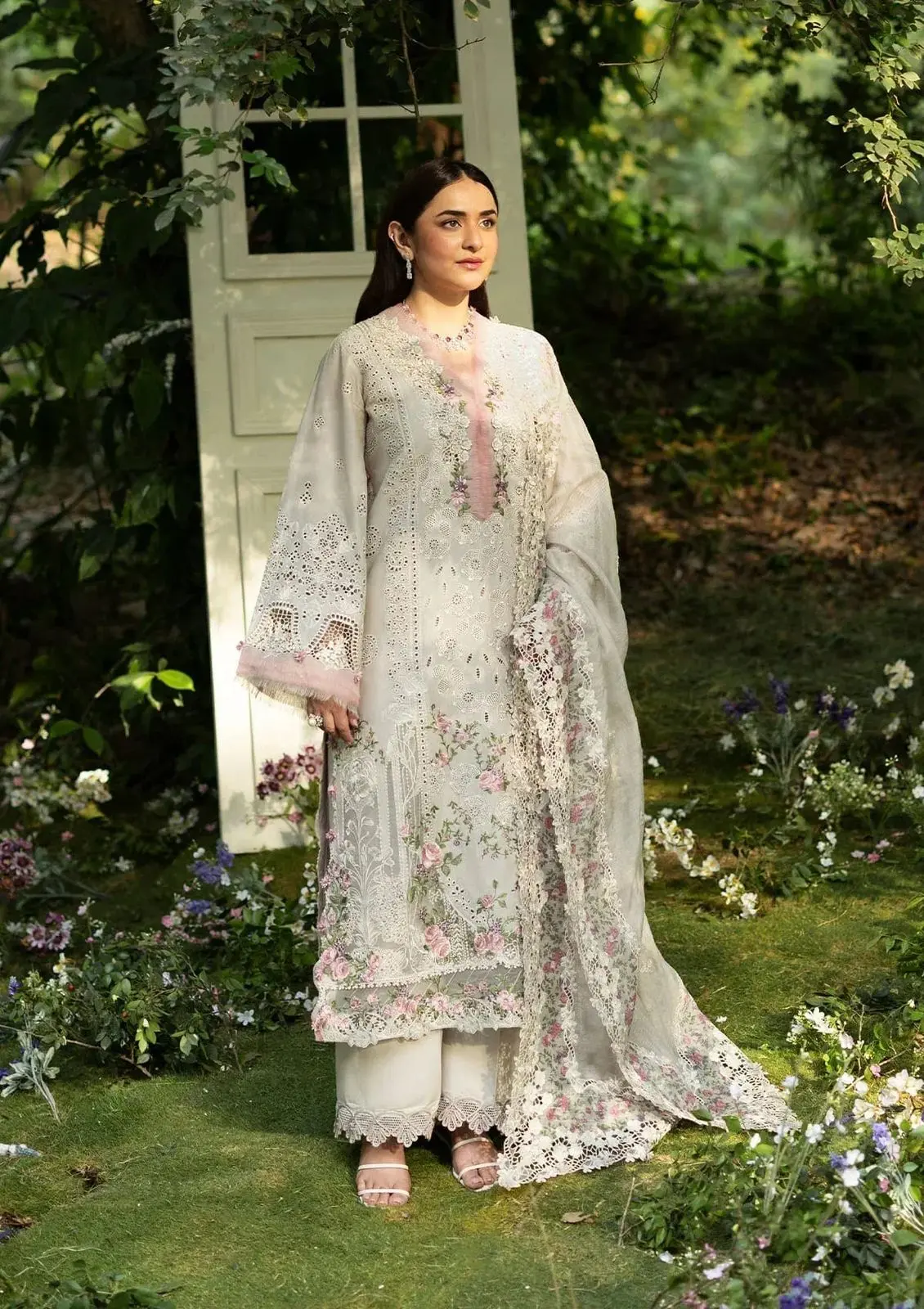 ELAF Luxury lawn