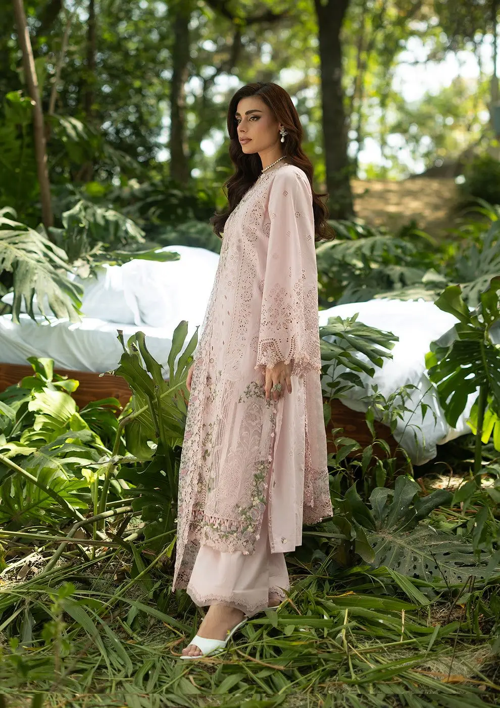 ELAF Luxury lawn
