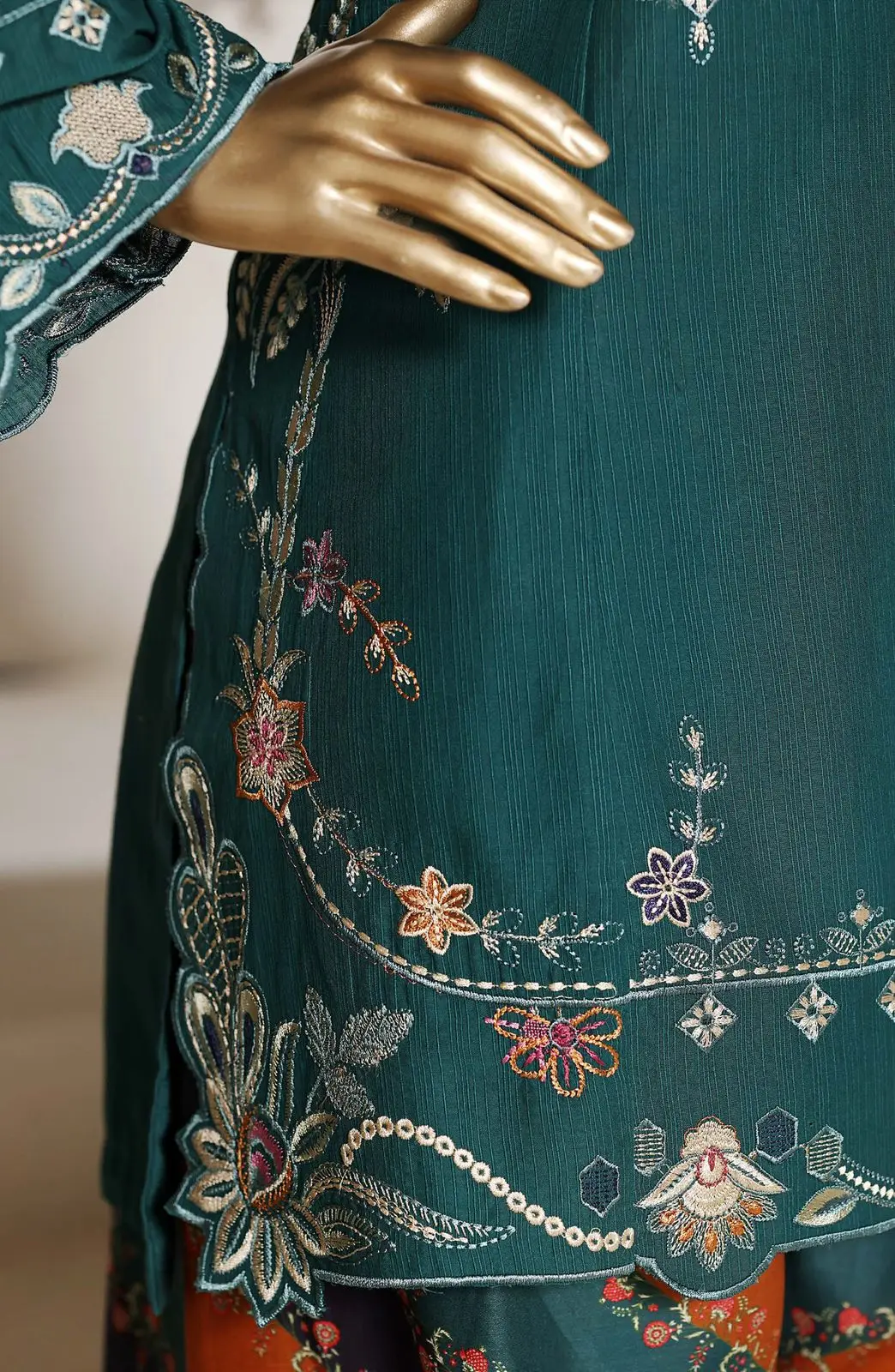 SADABAHAR Eclair Embroidery