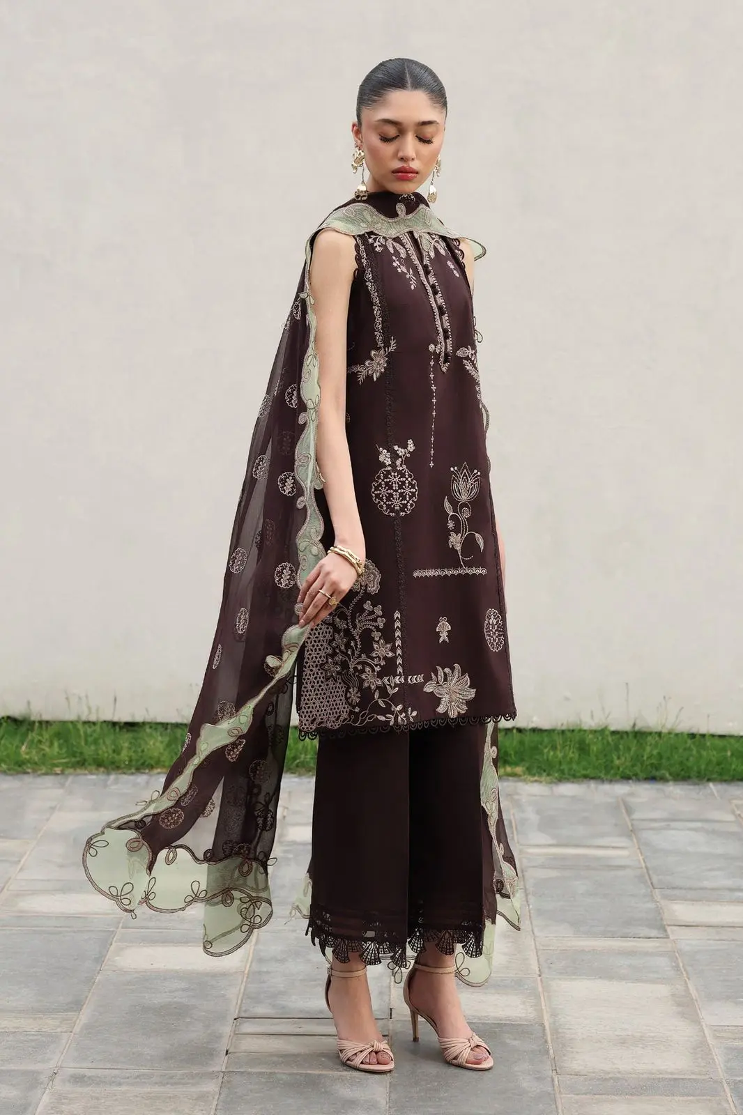 QALAMKAR QLINE