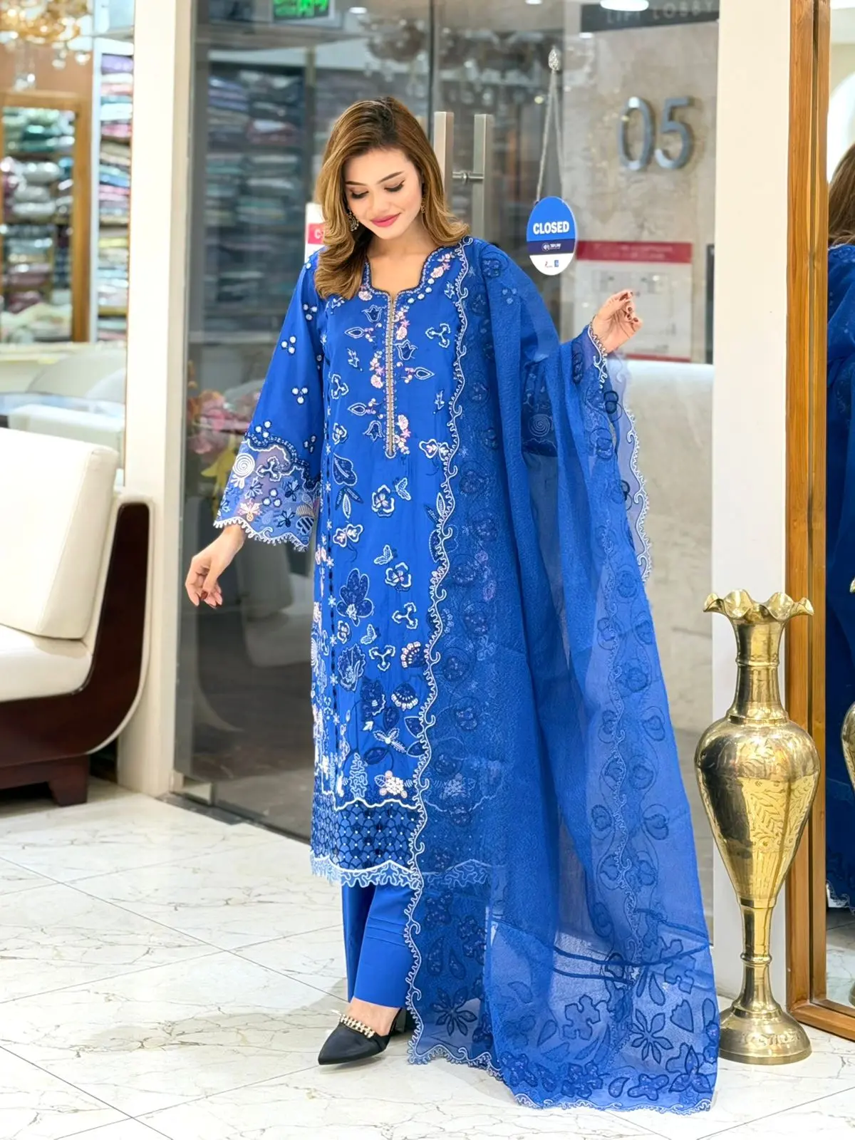 QALAMKAR (LA-DONNA STITCHED)