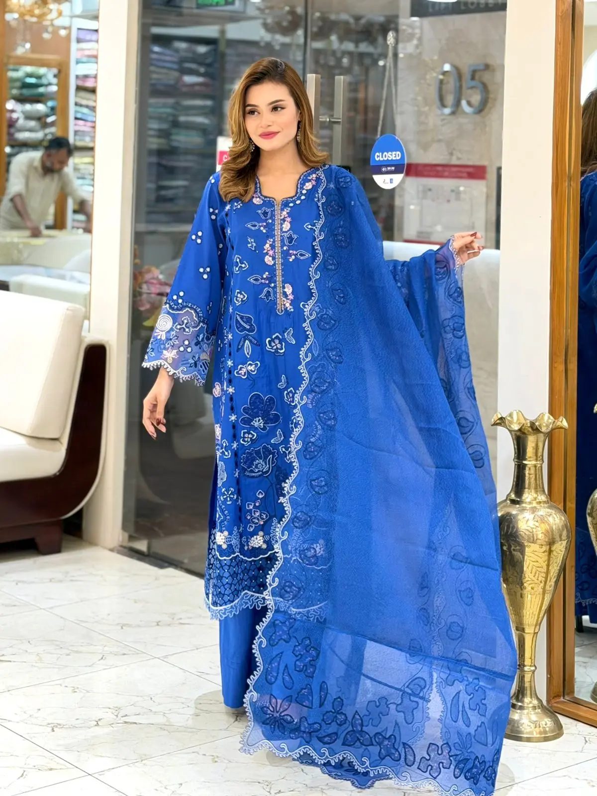 QALAMKAR (LA-DONNA STITCHED)
