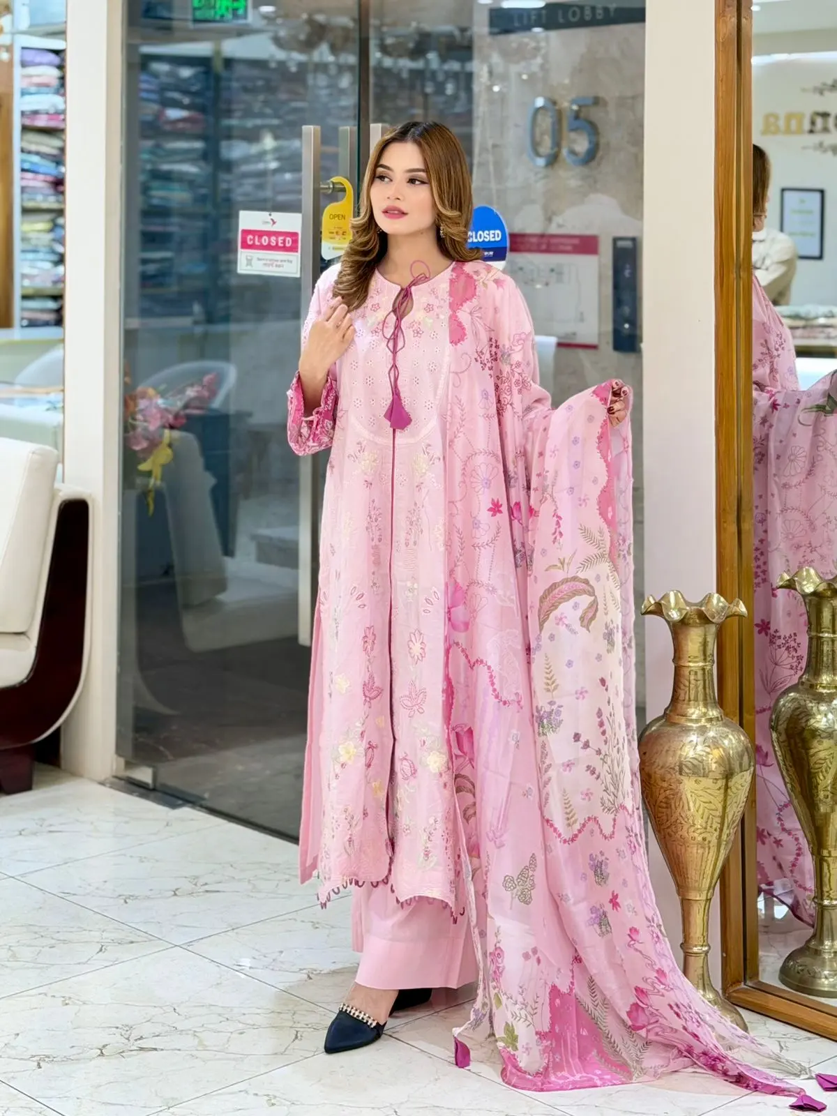 QALAMKAR (LA-DONNA STITCHED)