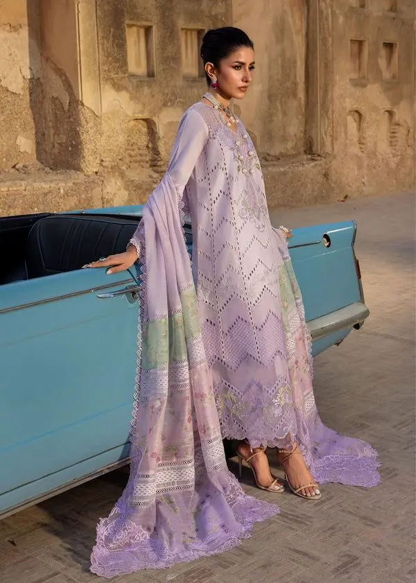 SAIRA SHAKIRA BLOOM